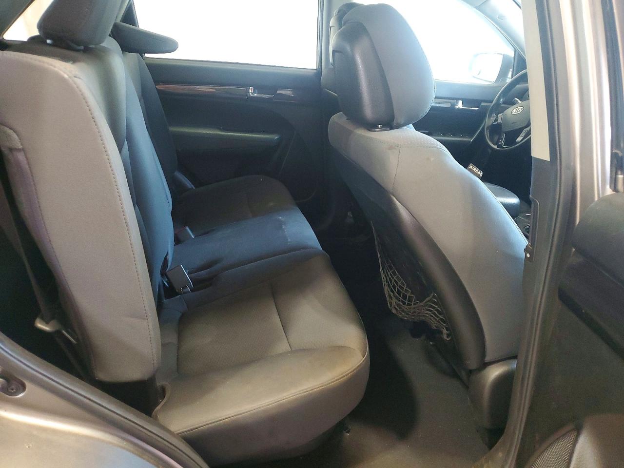 2013 Kia Sorento Lx Gray vin: 5XYKTDA67DG412958