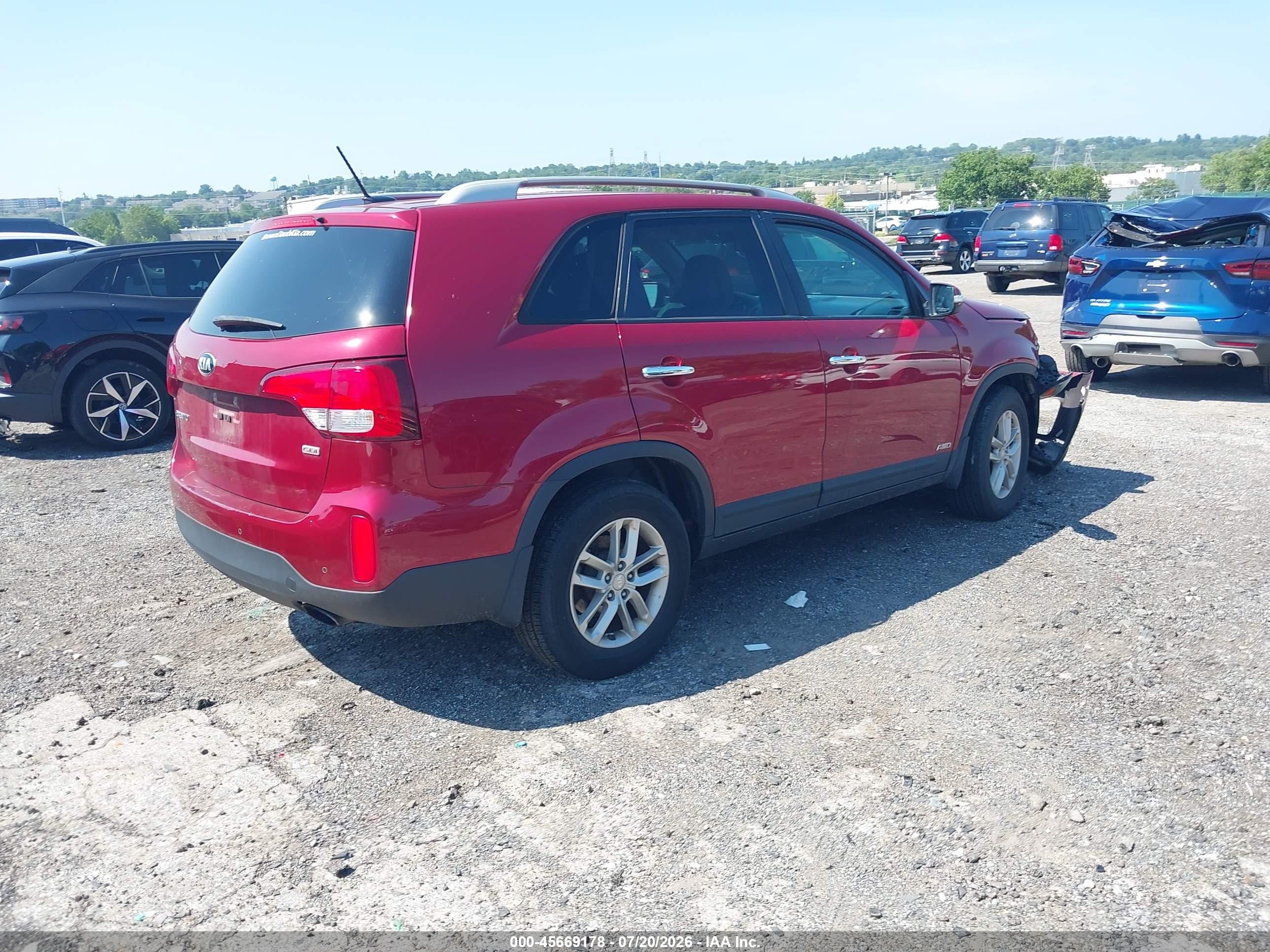 2015 Kia Sorento Lx Красный vin: 5XYKTDA67FG640722