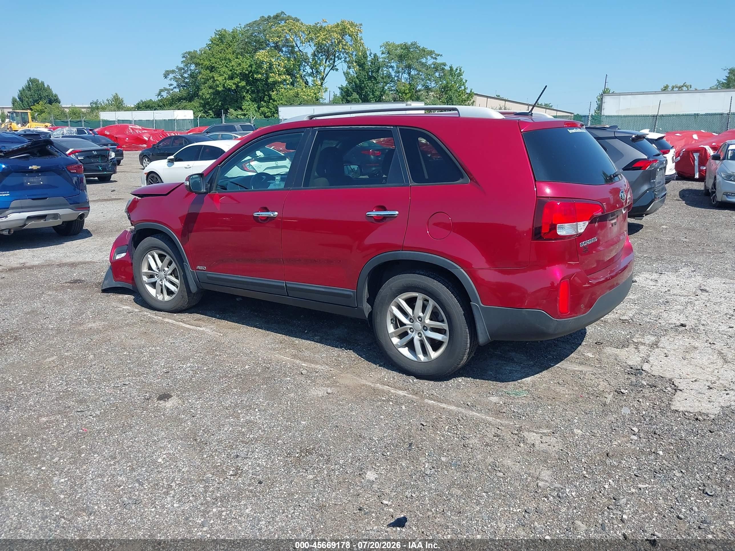 2015 Kia Sorento Lx Красный vin: 5XYKTDA67FG640722
