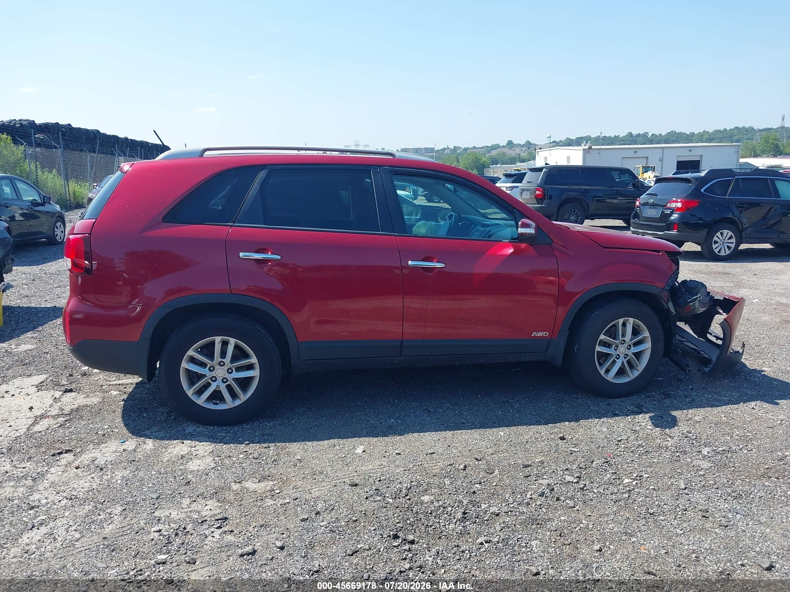 2015 Kia Sorento Lx Красный vin: 5XYKTDA67FG640722