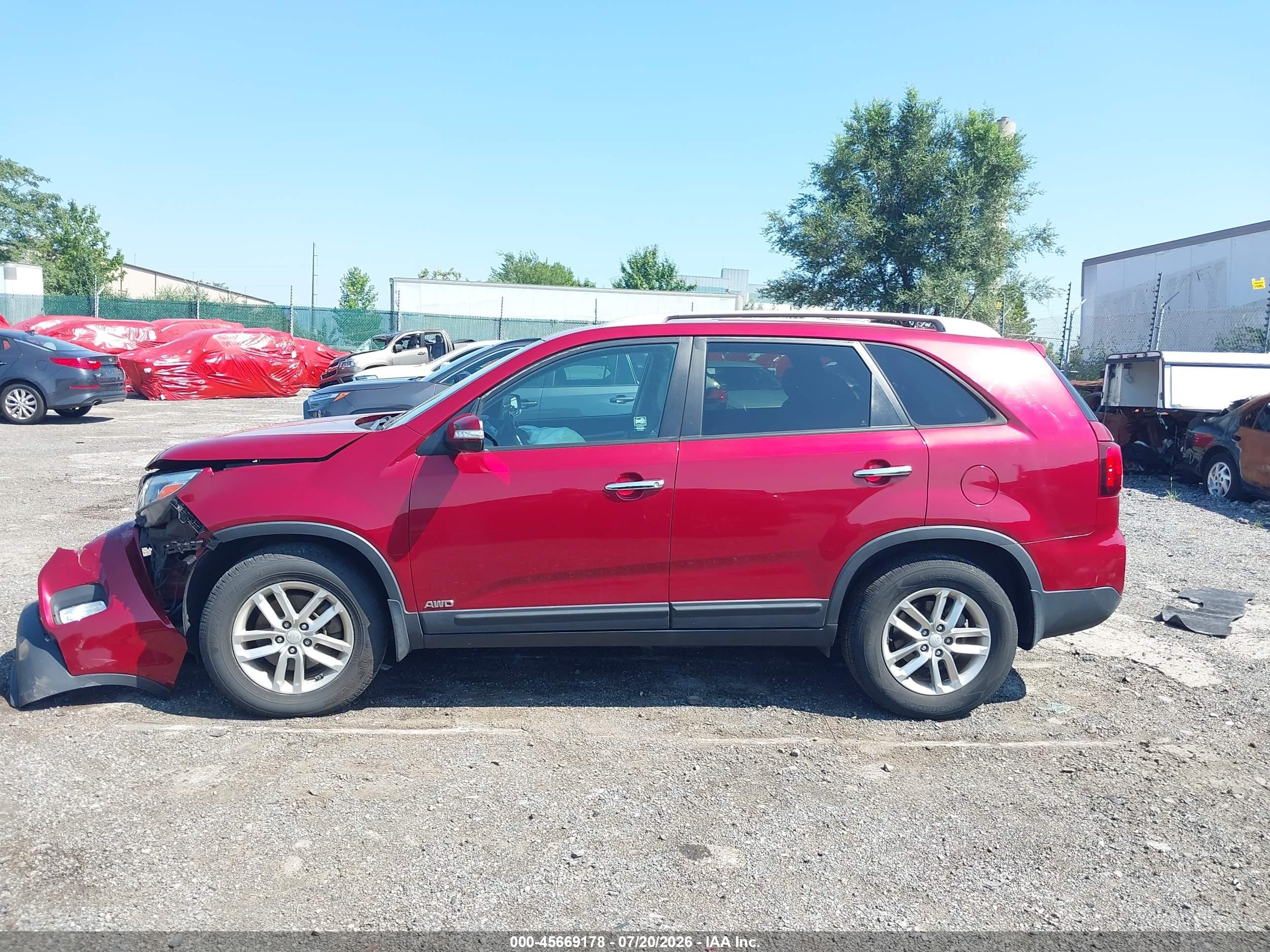 2015 Kia Sorento Lx Красный vin: 5XYKTDA67FG640722