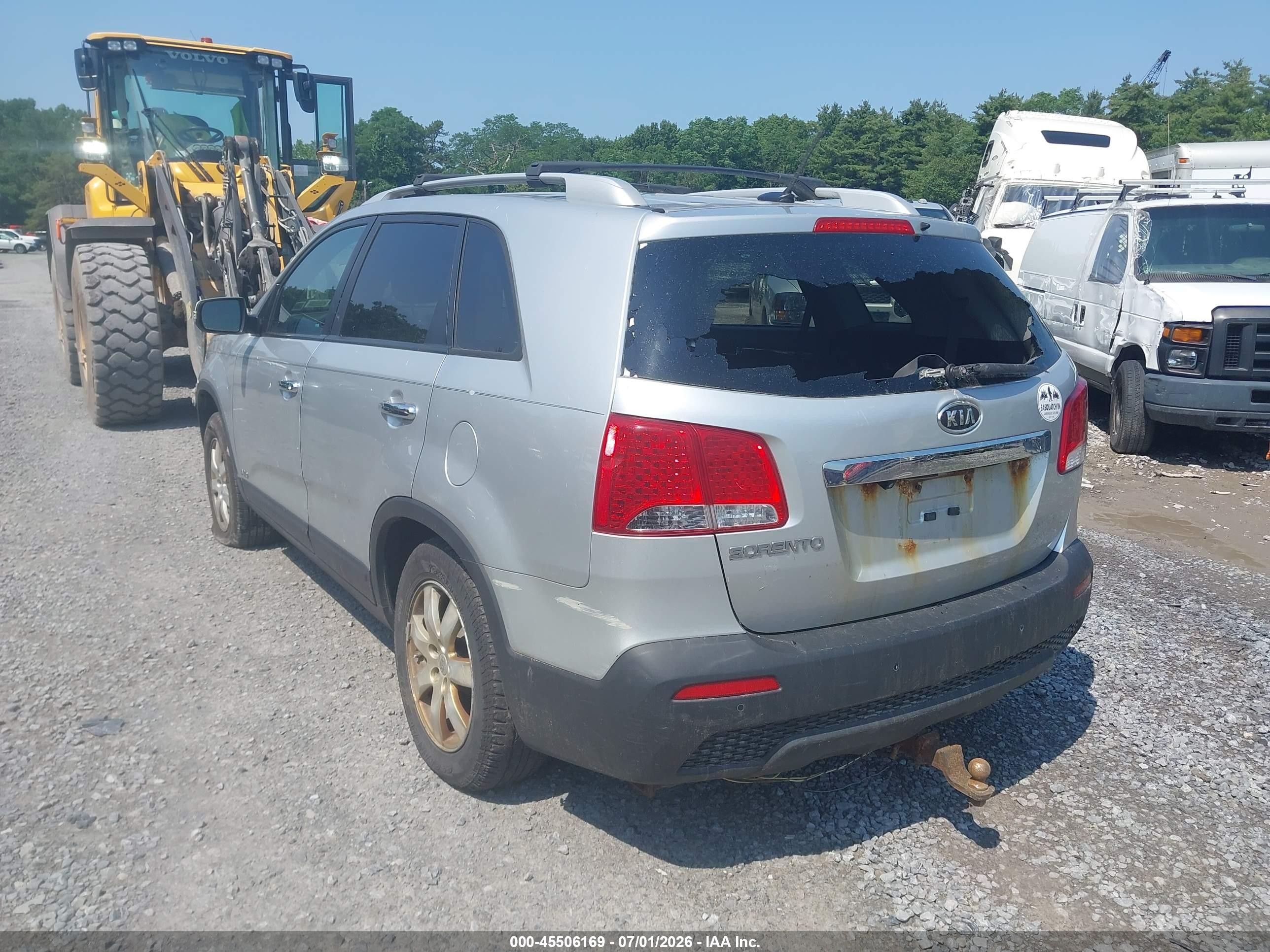 2012 Kia Sorento Lx Silver vin: 5XYKTDA68CG188856