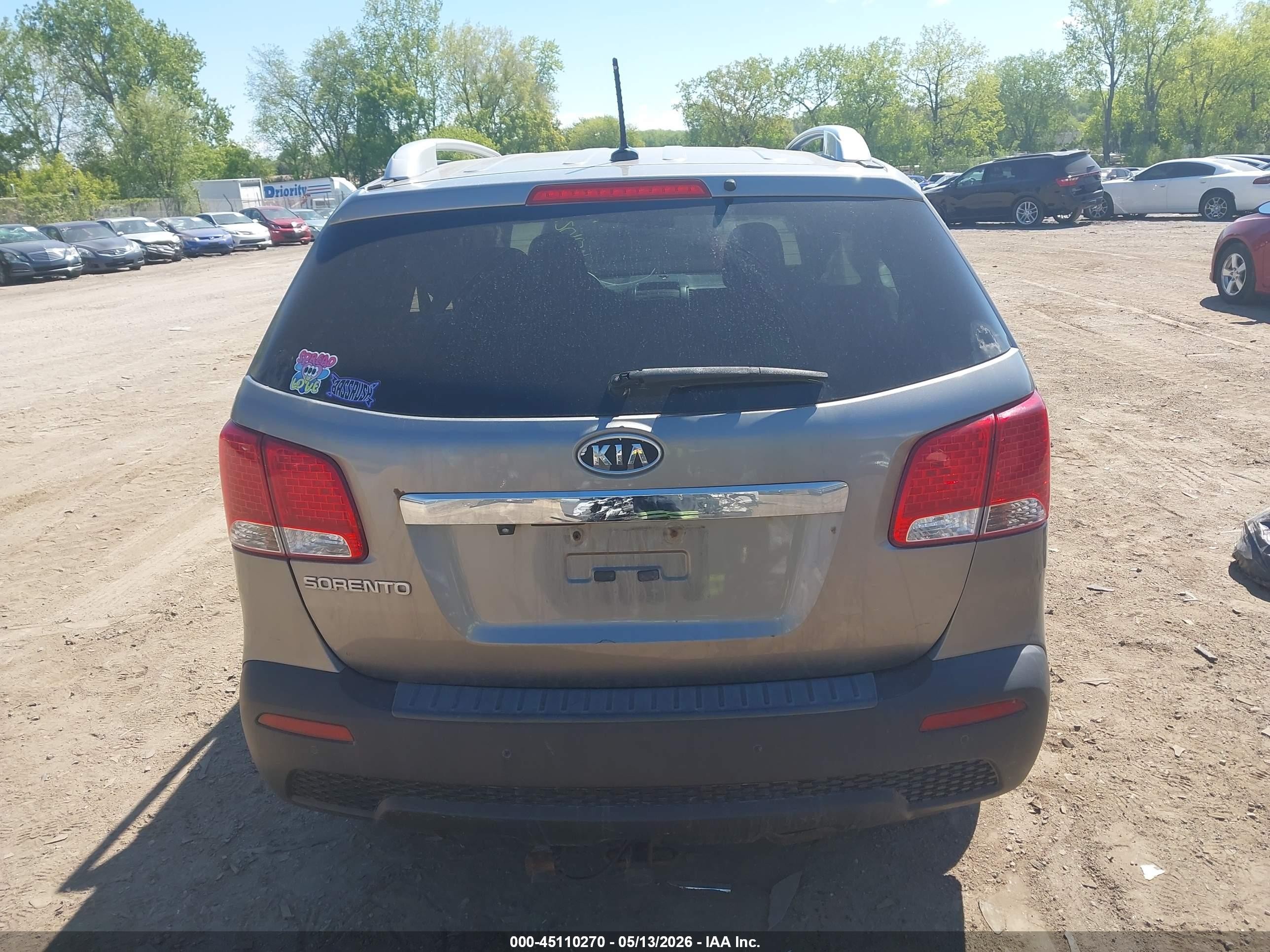 2012 Kia Sorento Lx Gray vin: 5XYKTDA68CG274667