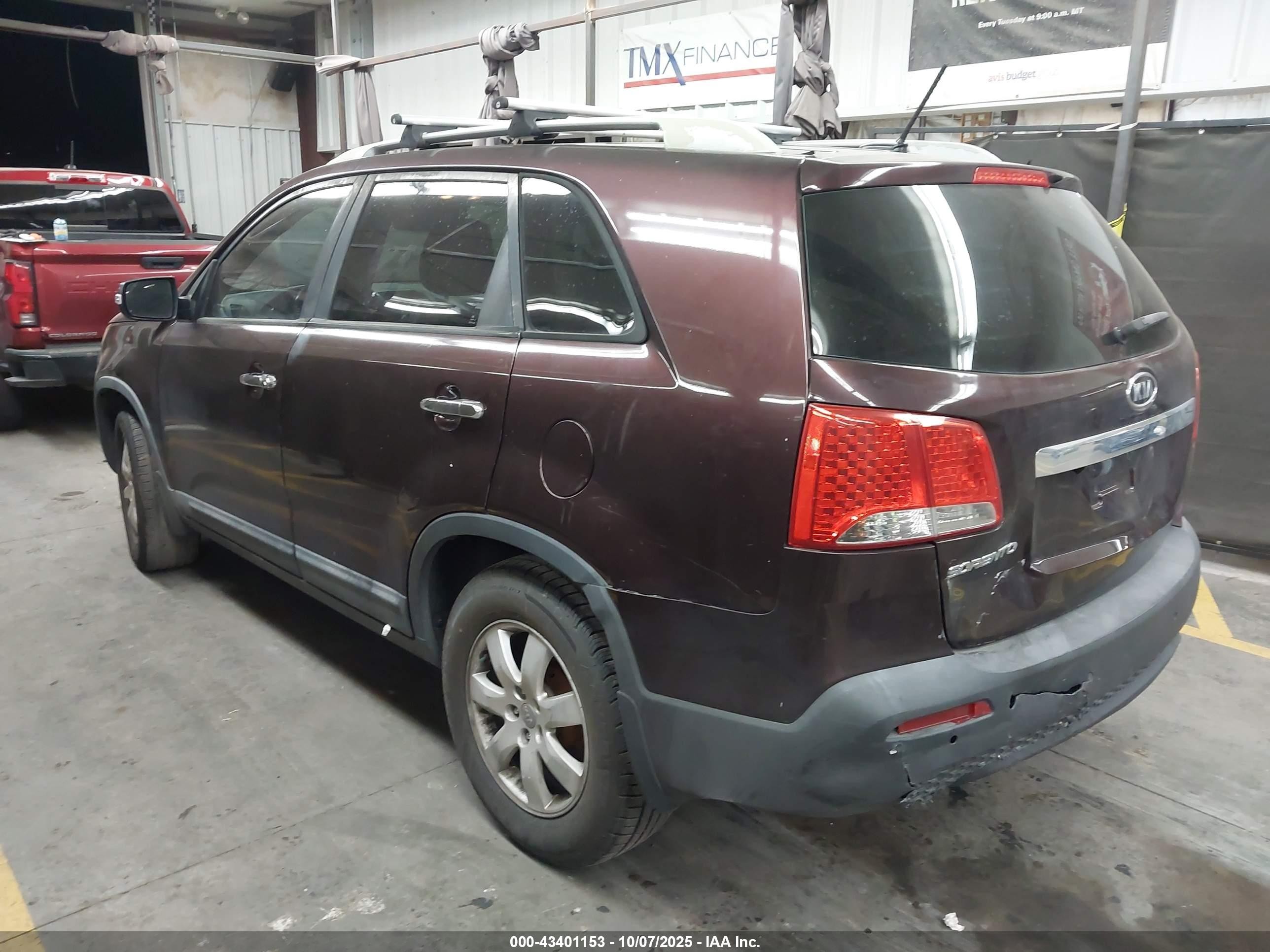 2012 Kia Sorento Lx Red vin: 5XYKTDA68CG278816
