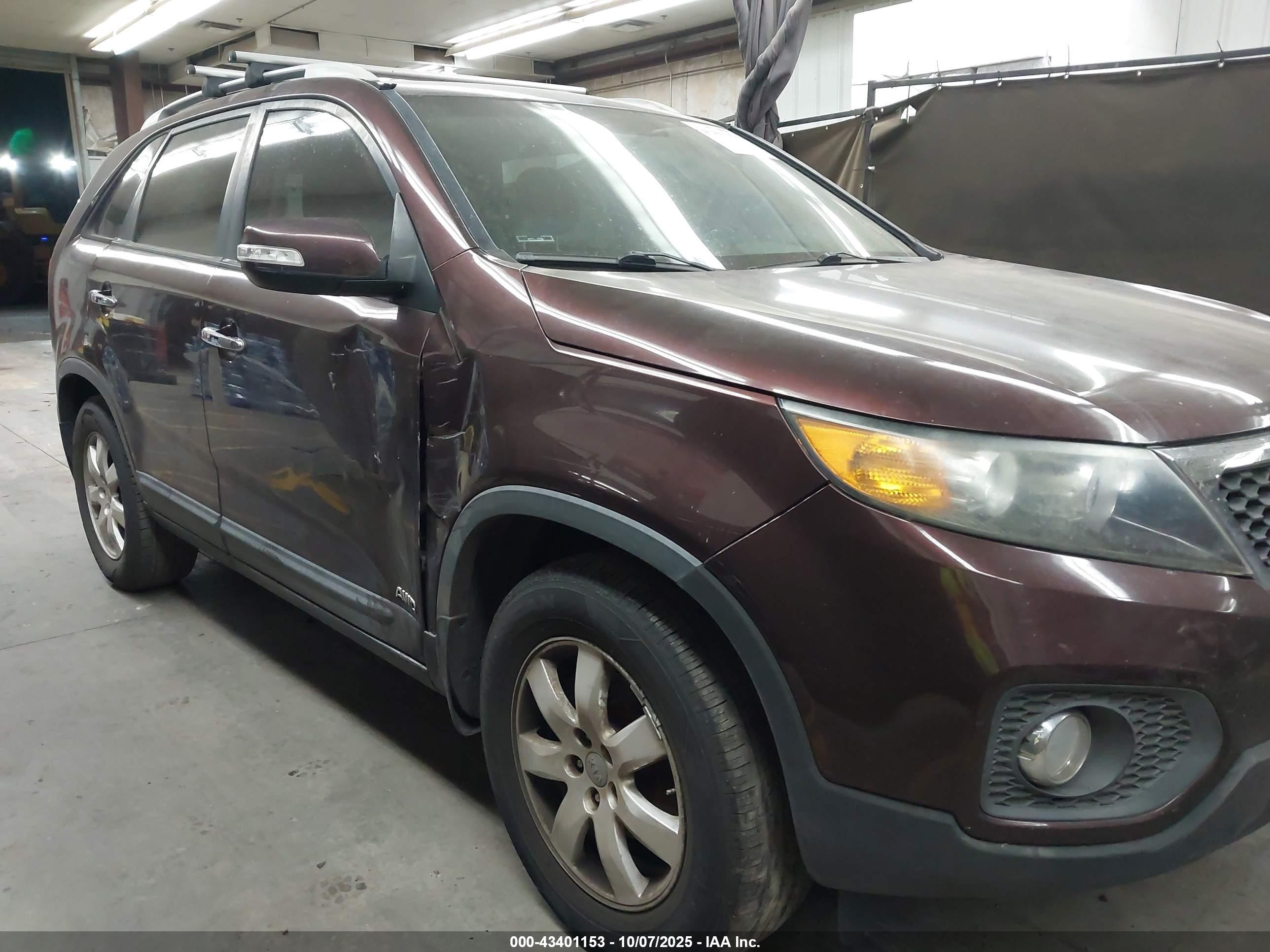 2012 Kia Sorento Lx Red vin: 5XYKTDA68CG278816
