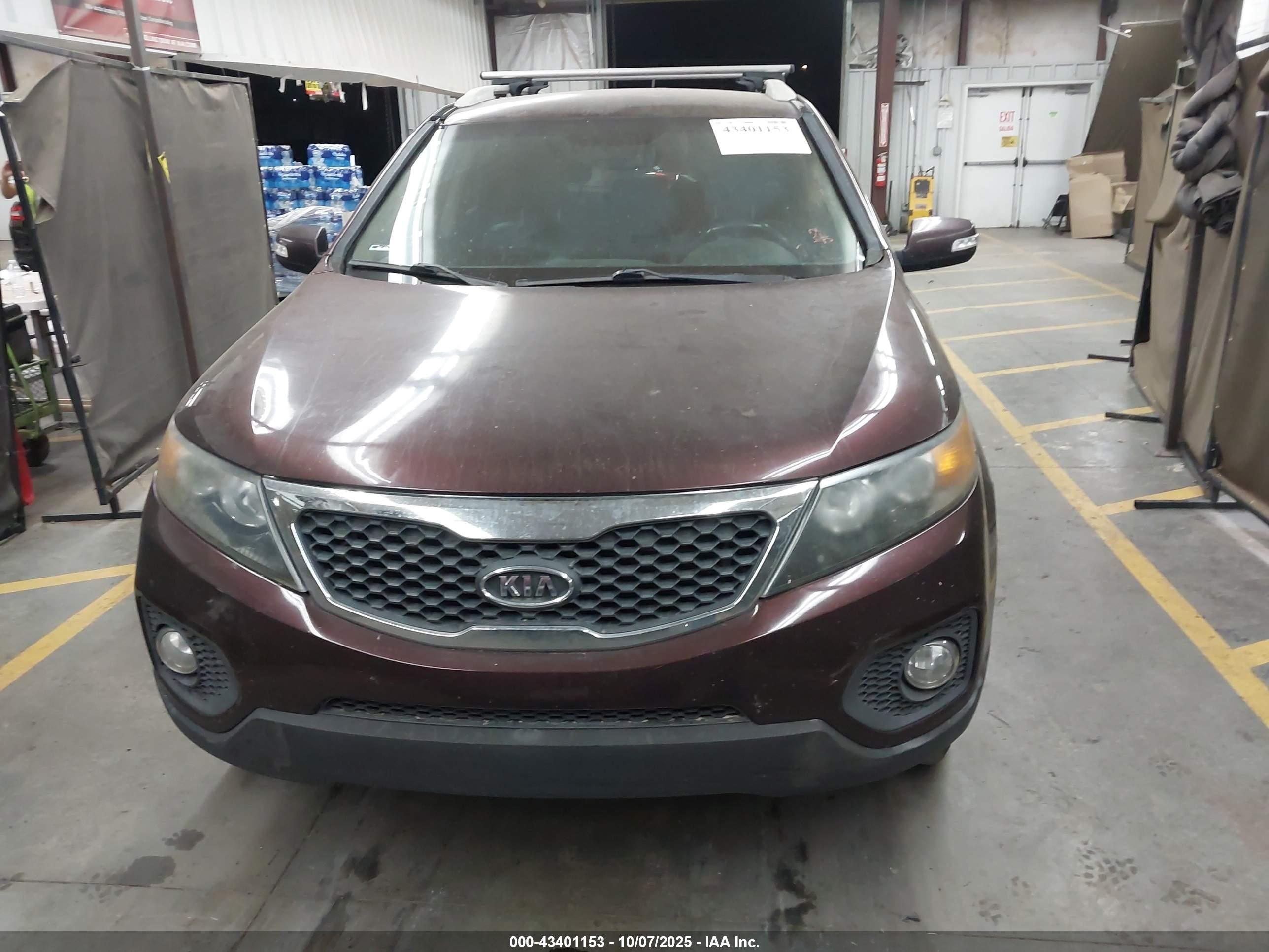 2012 Kia Sorento Lx Red vin: 5XYKTDA68CG278816