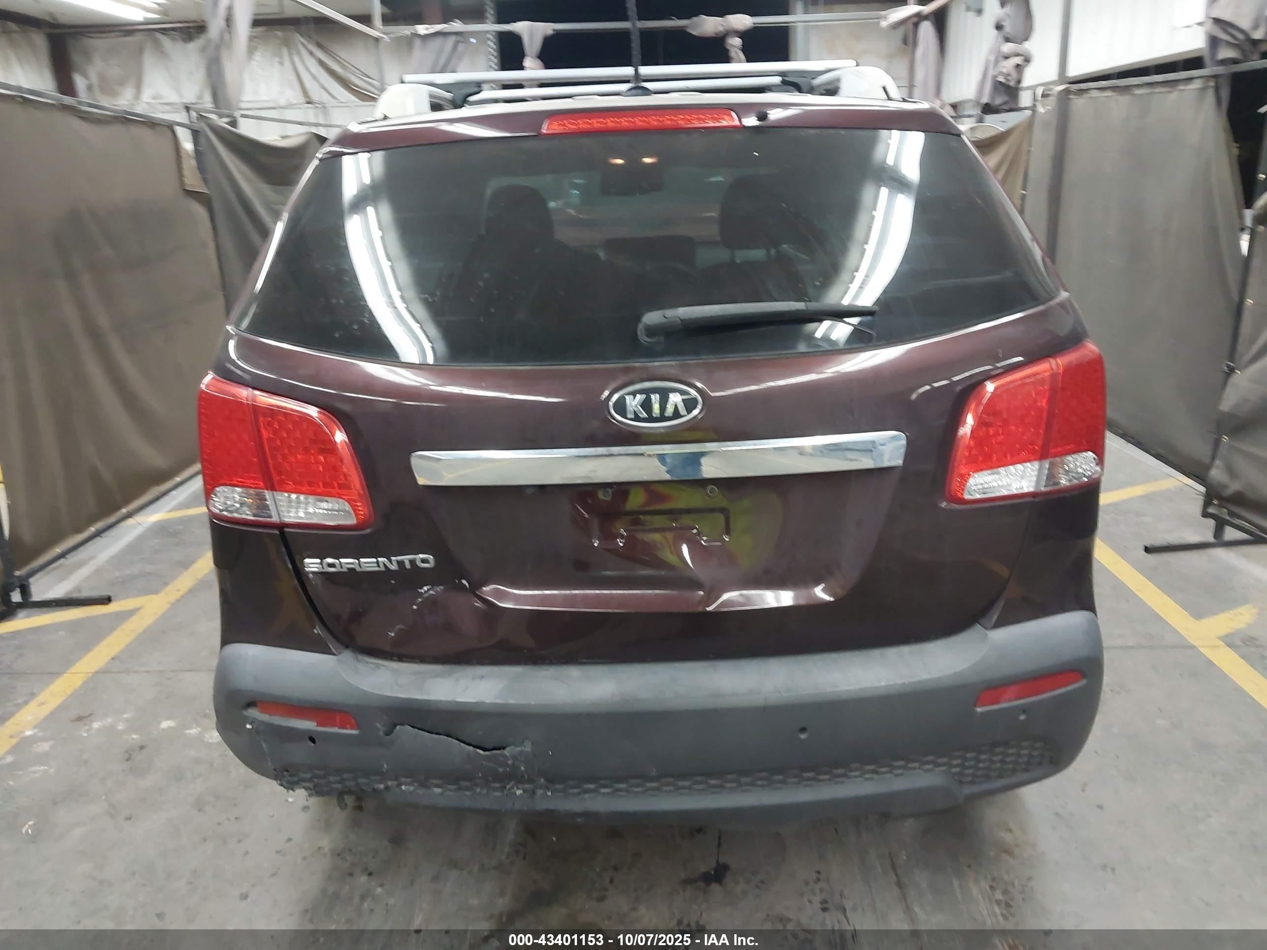 2012 Kia Sorento Lx Red vin: 5XYKTDA68CG278816