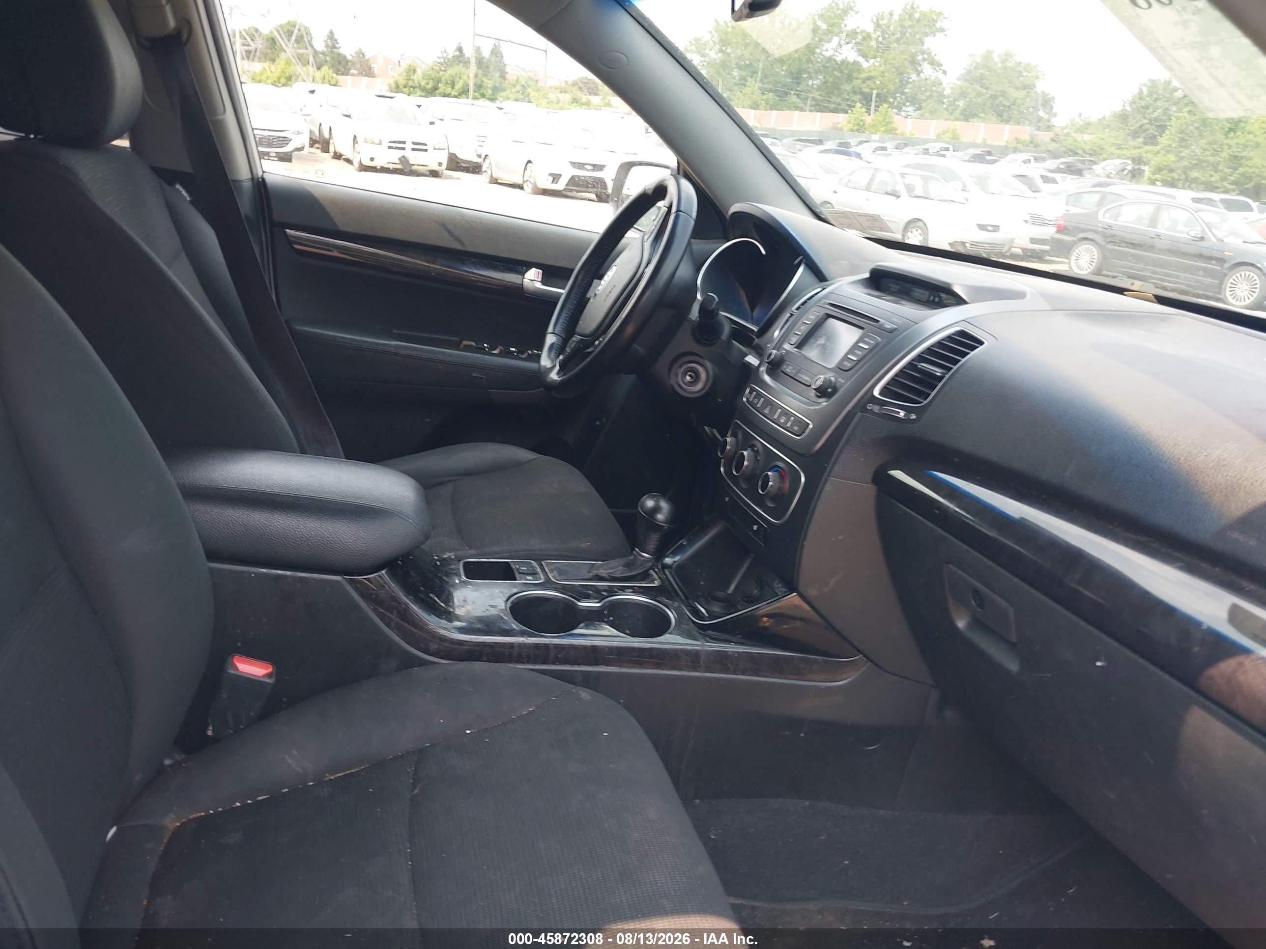 2014 Kia Sorento Lx White vin: 5XYKTDA68EG463080