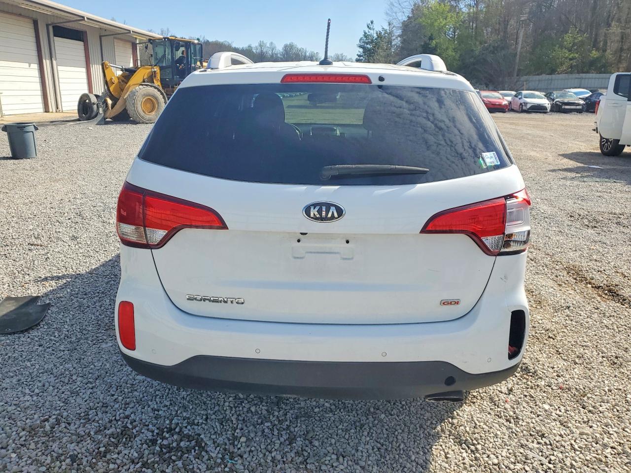 2014 Kia Sorento Lx White vin: 5XYKTDA68EG508910