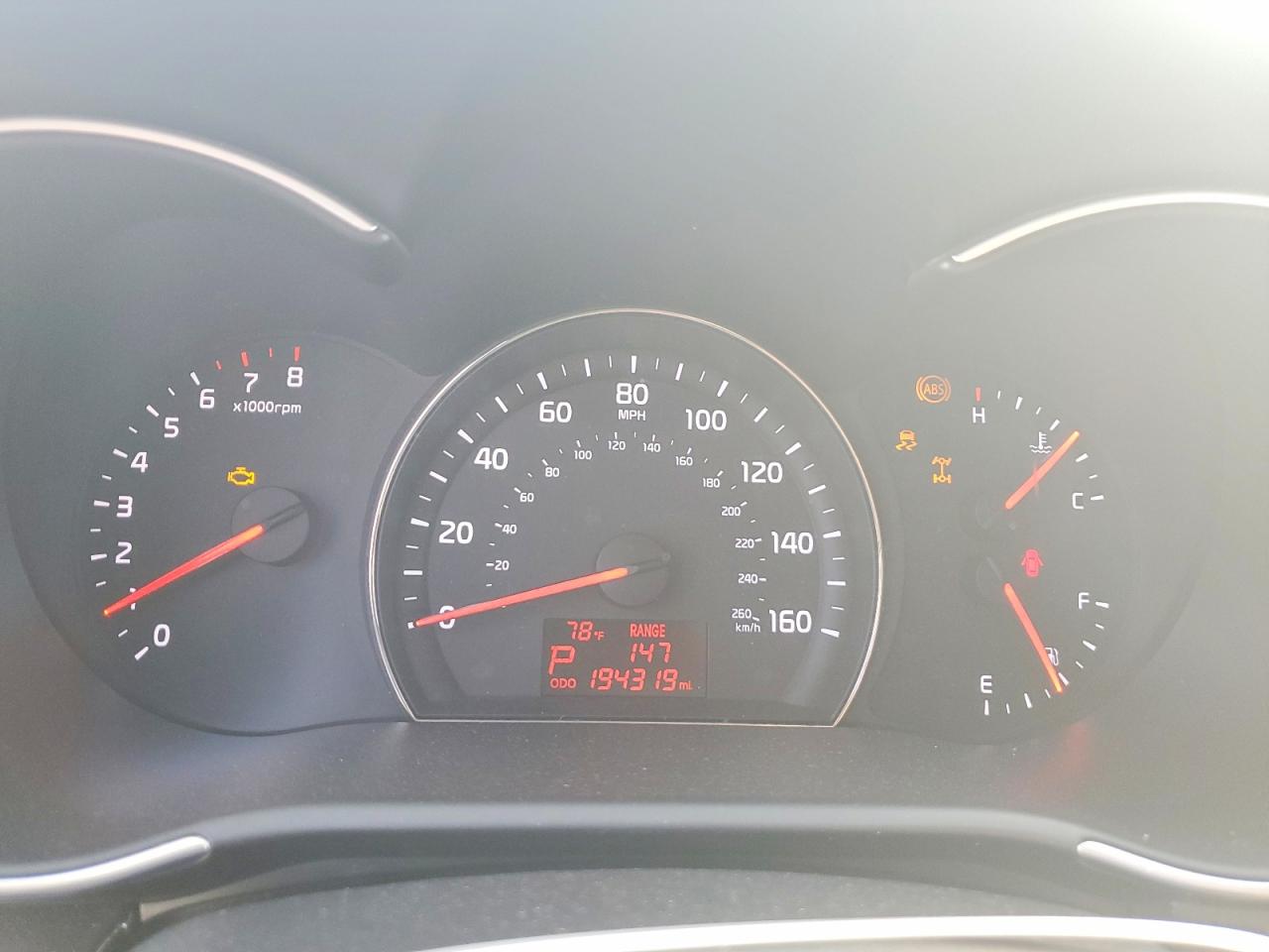2014 Kia Sorento Lx White vin: 5XYKTDA68EG508910