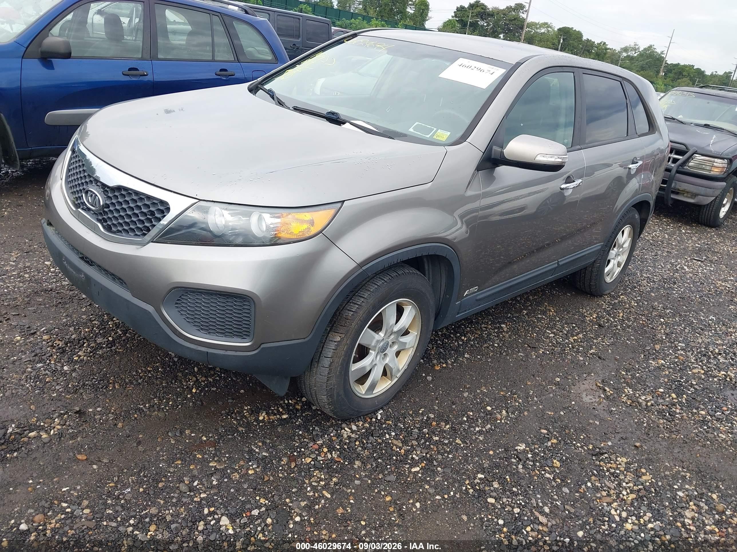 2013 Kia Sorento Lx Gray vin: 5XYKTDA69DG324719