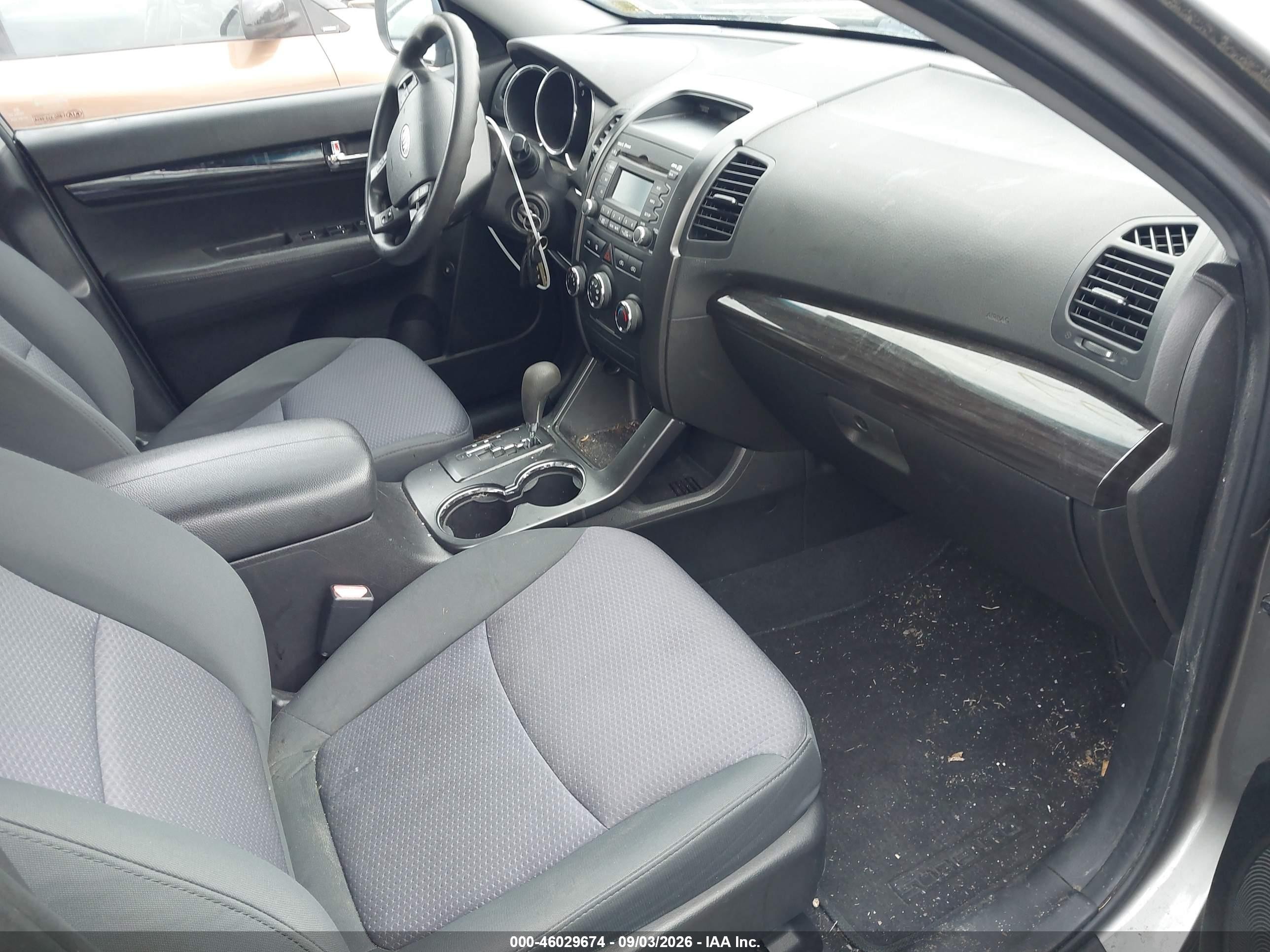 2013 Kia Sorento Lx Gray vin: 5XYKTDA69DG324719