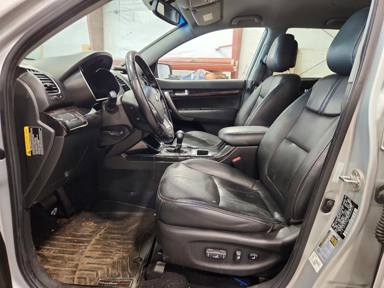 2014 Kia Sorento Lx Silver vin: 5XYKTDA69EG482673