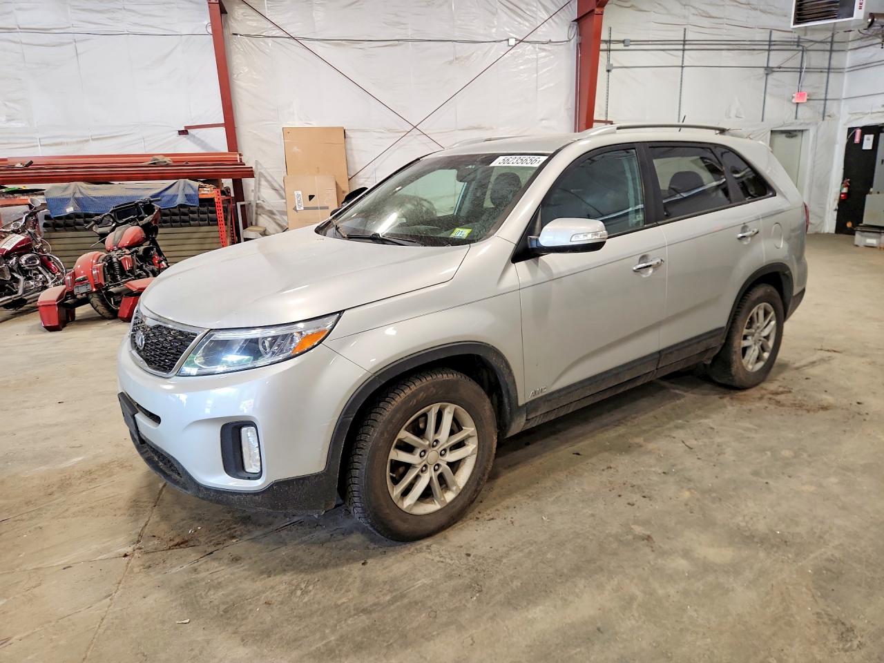 2014 Kia Sorento Lx Silver vin: 5XYKTDA69EG482673