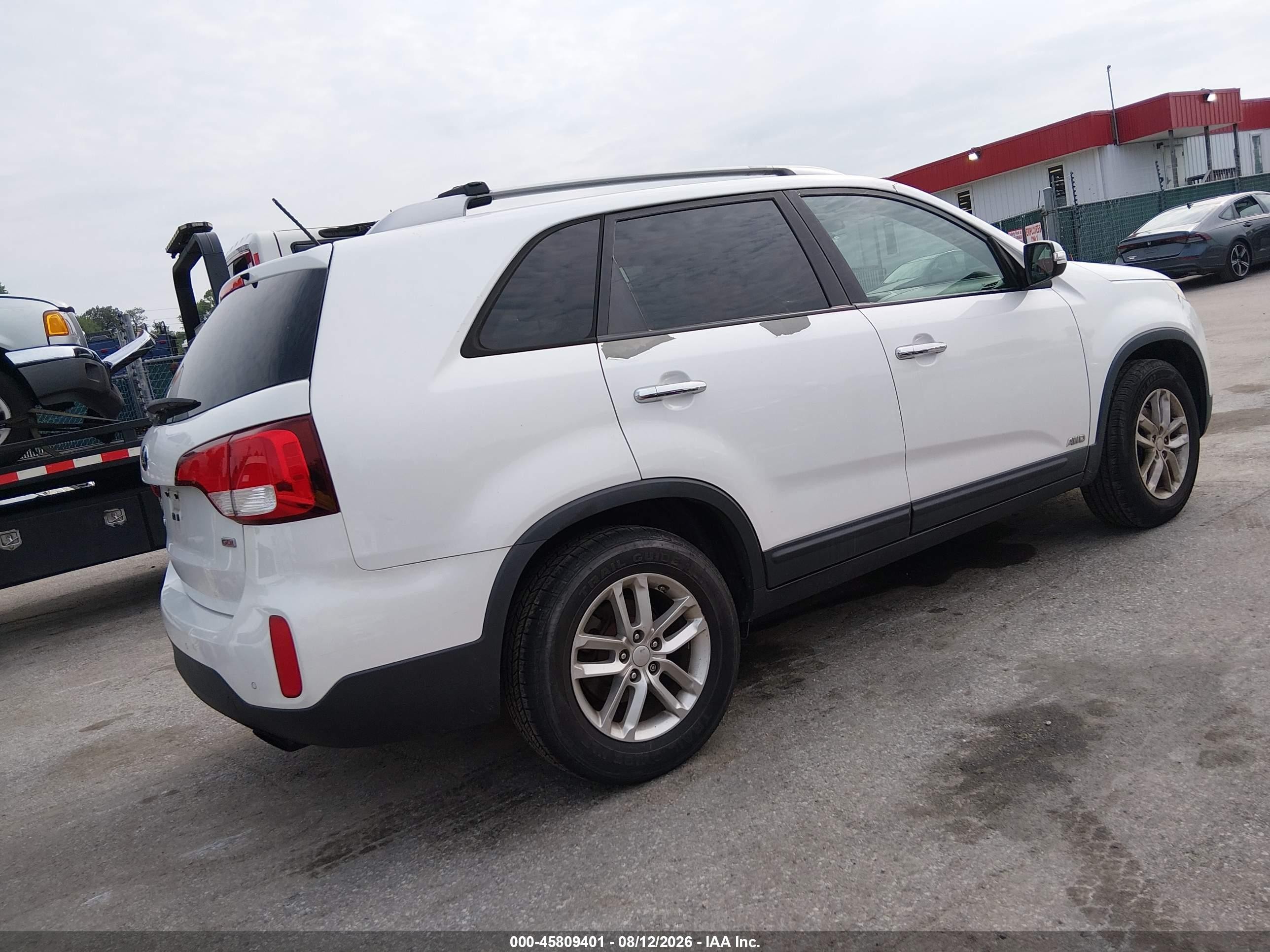 2014 Kia Sorento Lx White vin: 5XYKTDA69EG511508