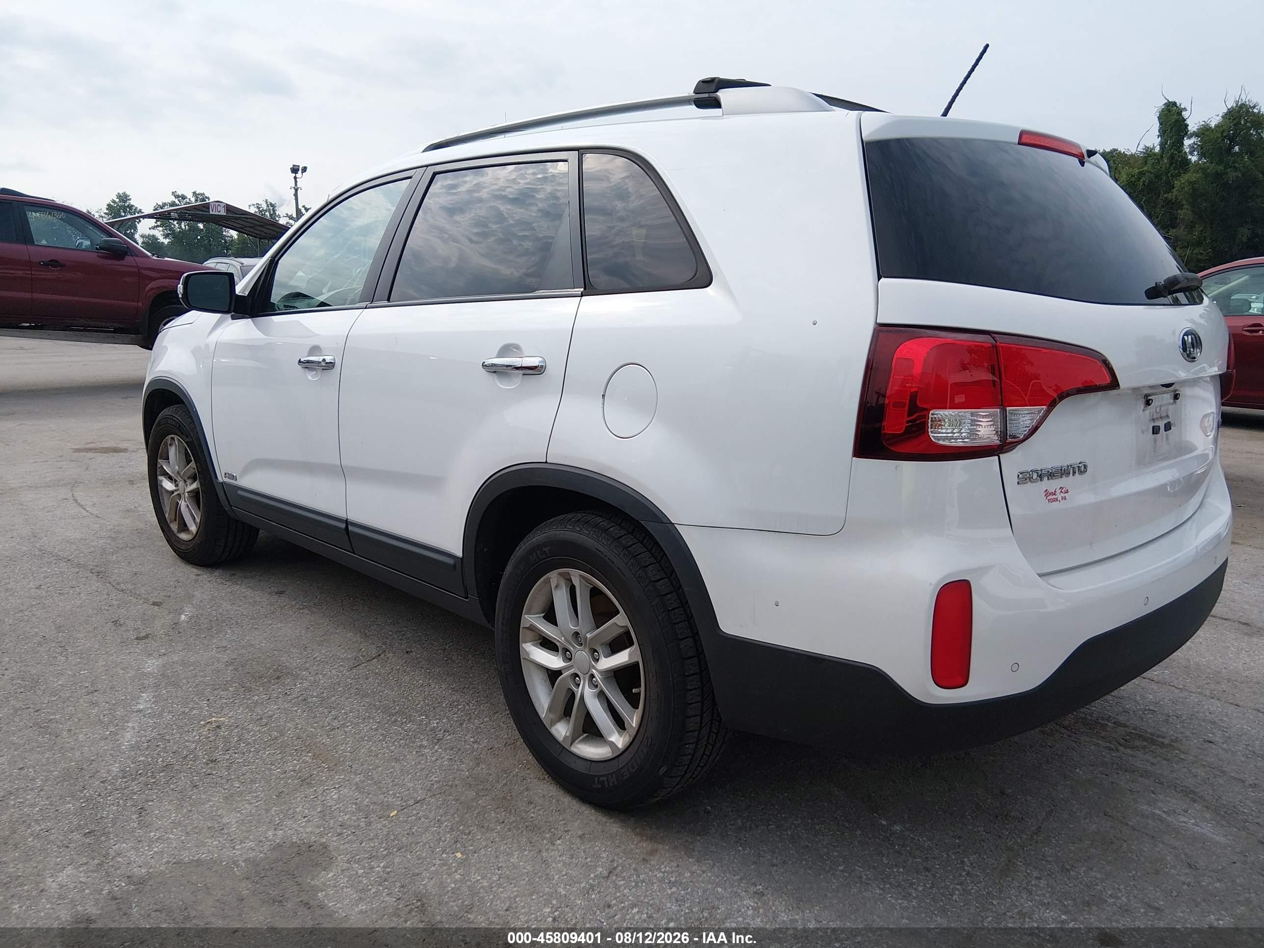 2014 Kia Sorento Lx White vin: 5XYKTDA69EG511508