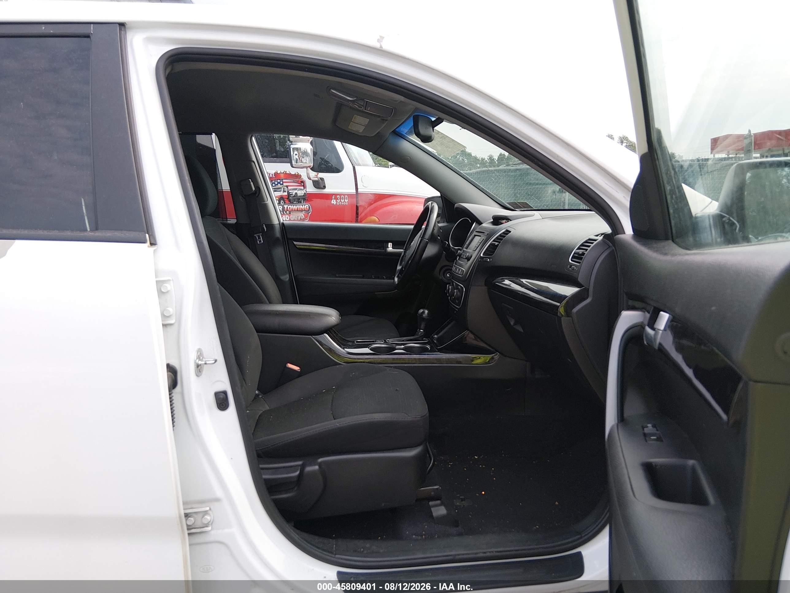 2014 Kia Sorento Lx White vin: 5XYKTDA69EG511508
