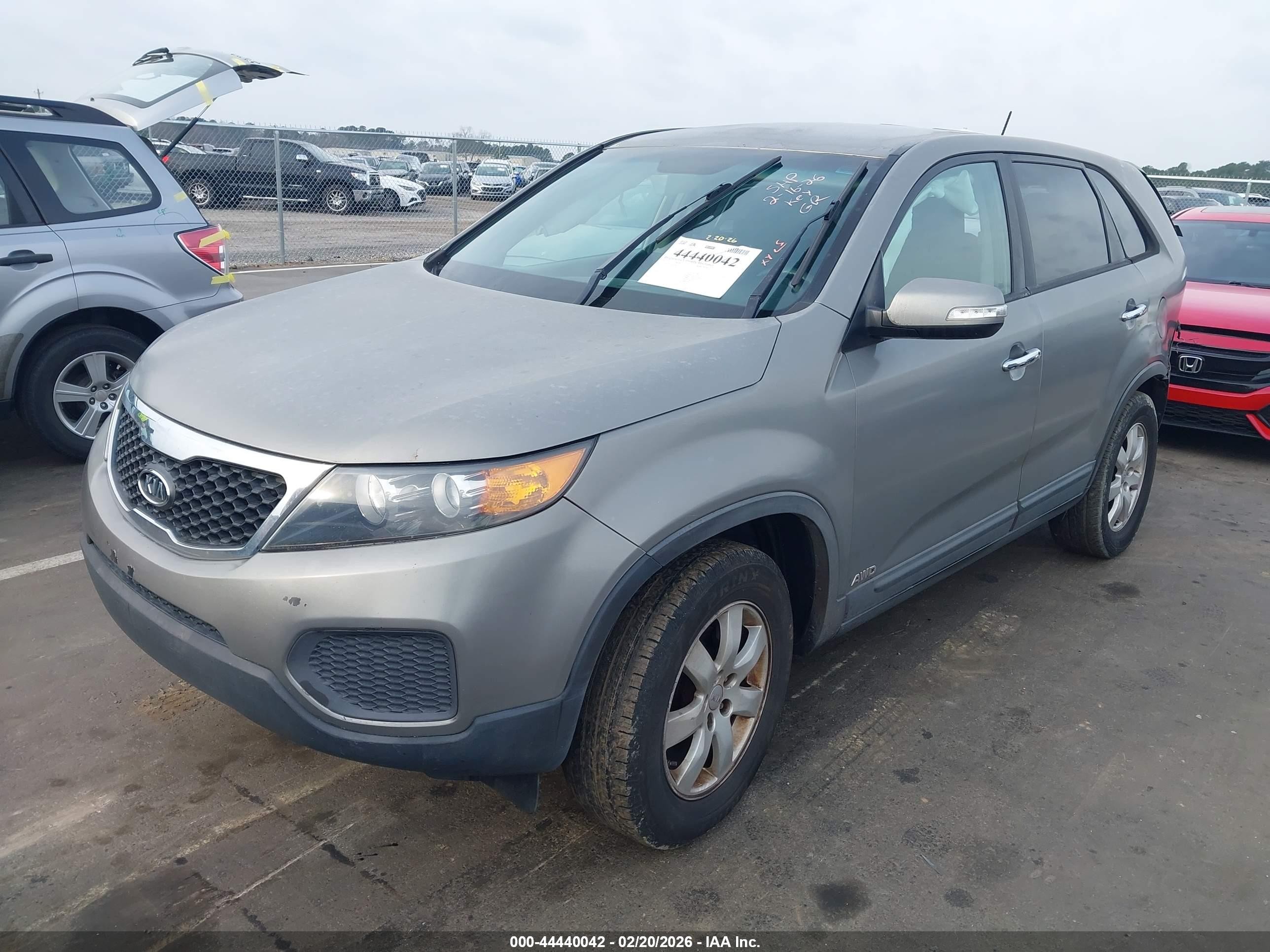 2013 Kia Sorento Lx Gray vin: 5XYKTDA6XDG407852