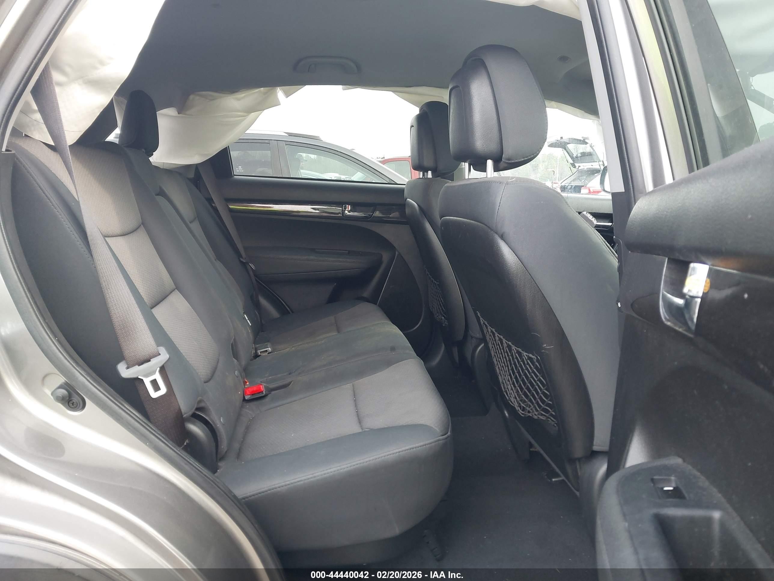 2013 Kia Sorento Lx Gray vin: 5XYKTDA6XDG407852