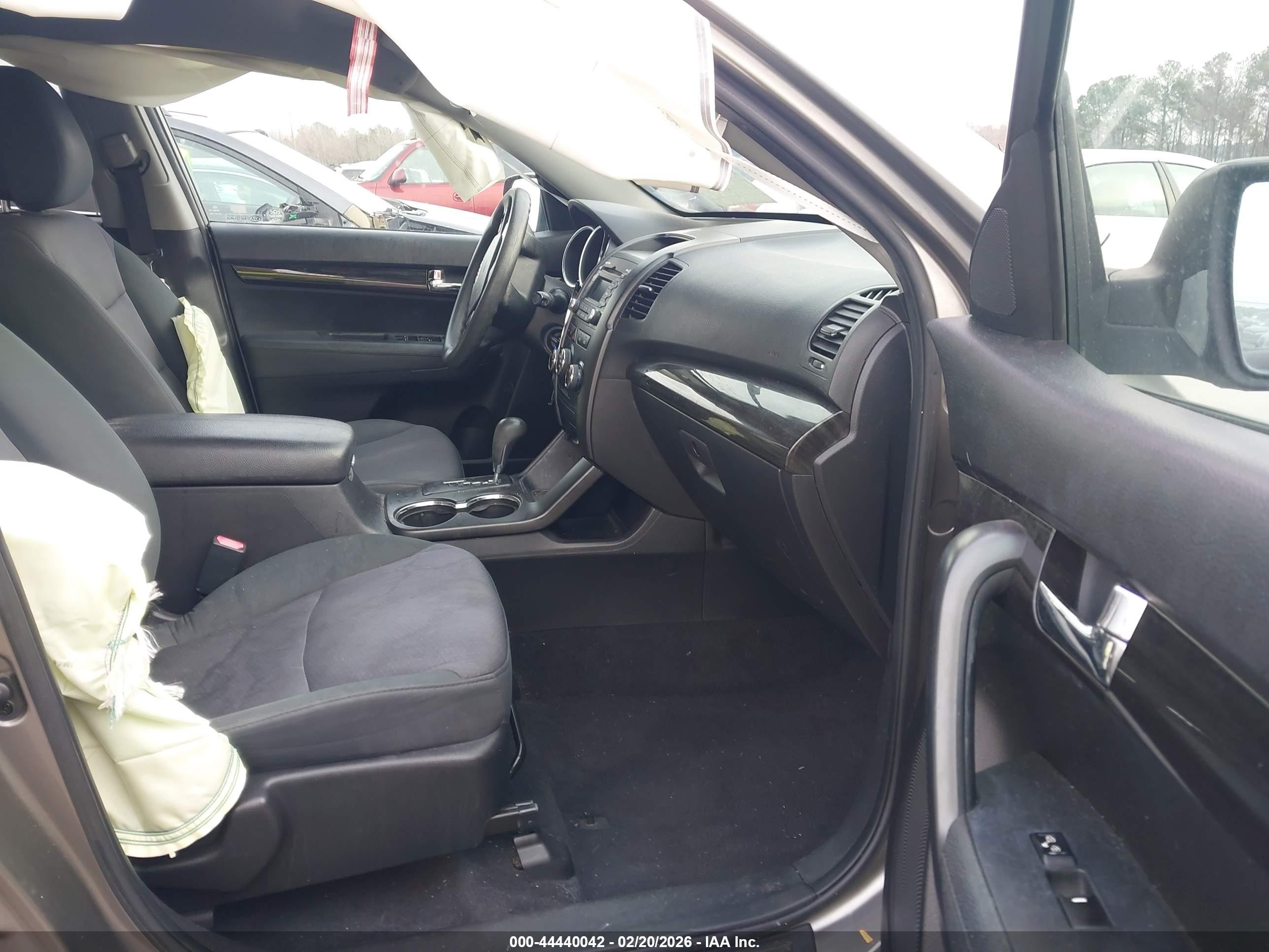 2013 Kia Sorento Lx Gray vin: 5XYKTDA6XDG407852