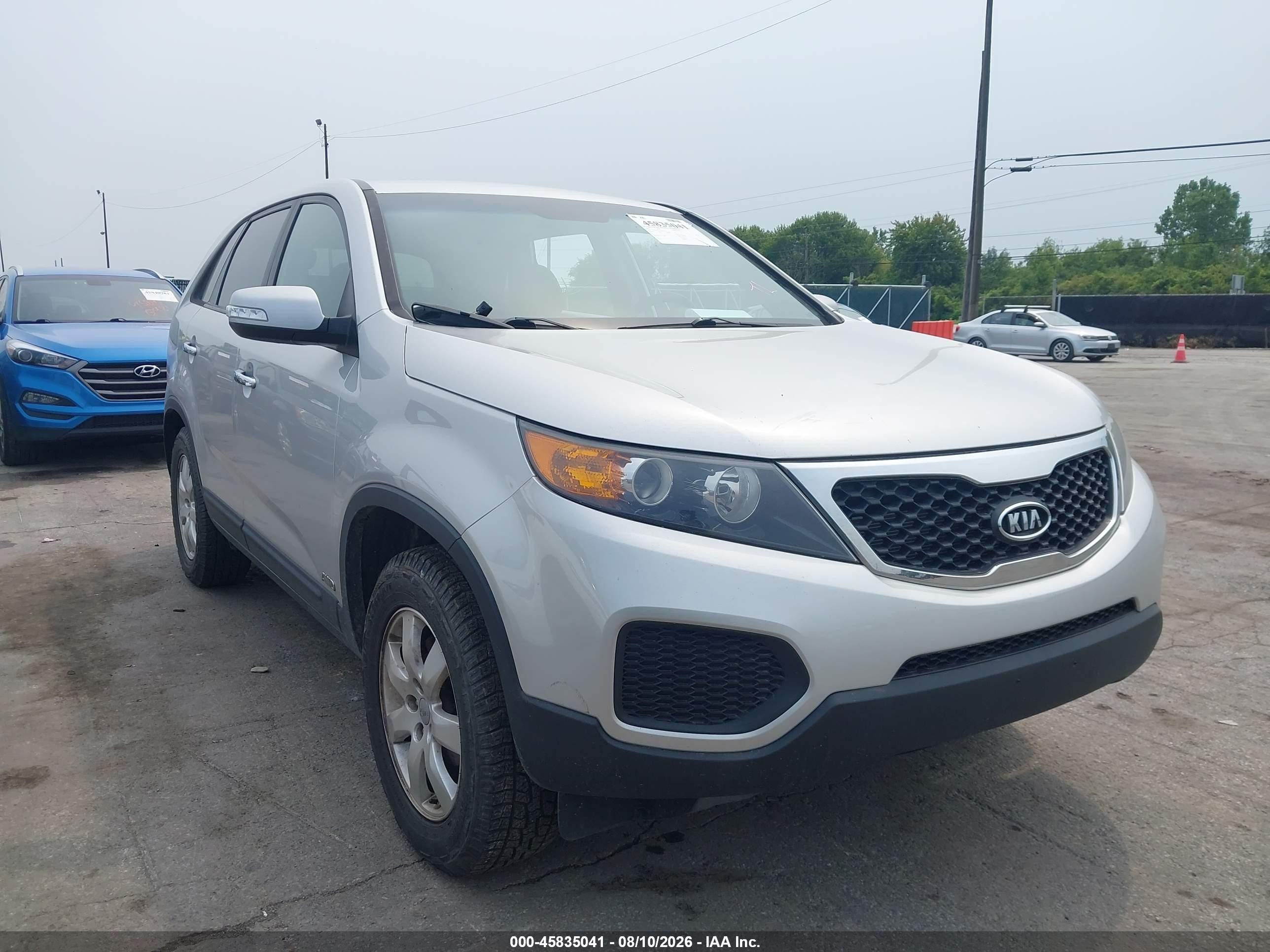 2013 Kia Sorento Lx Silver vin: 5XYKTDA6XDG414316
