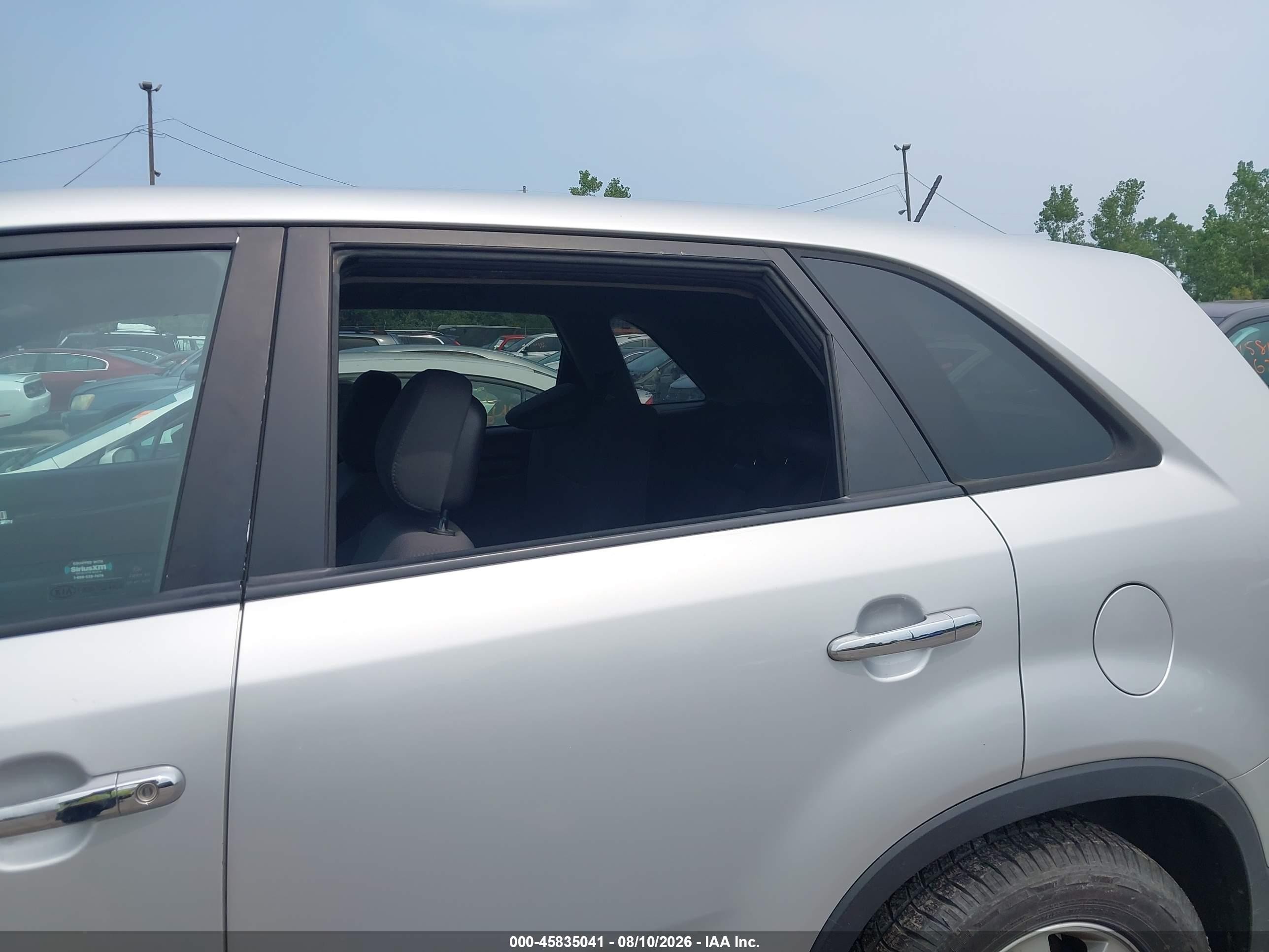 2013 Kia Sorento Lx Silver vin: 5XYKTDA6XDG414316