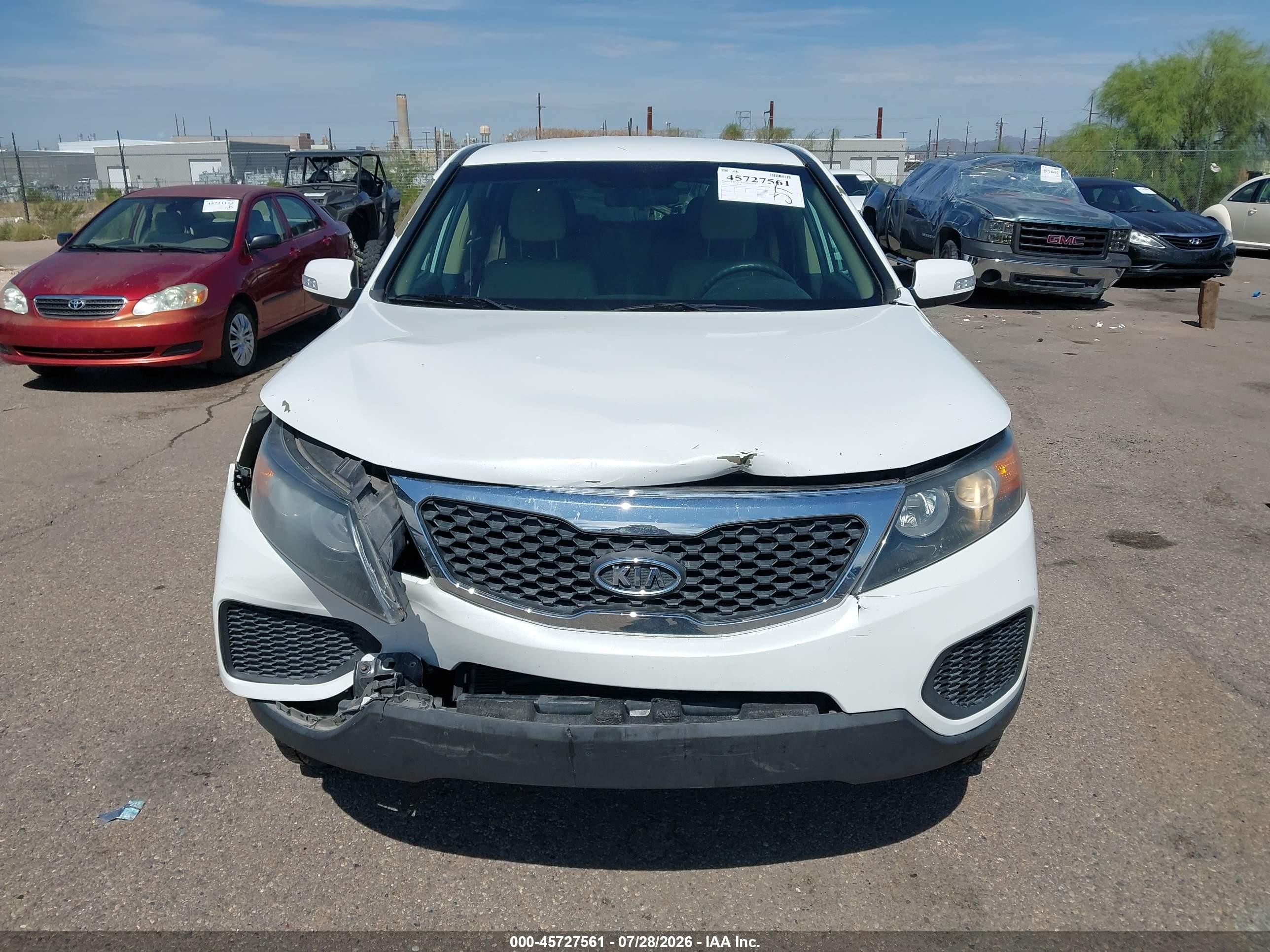 2013 Kia Sorento Lx White vin: 5XYKTDA6XDG423307