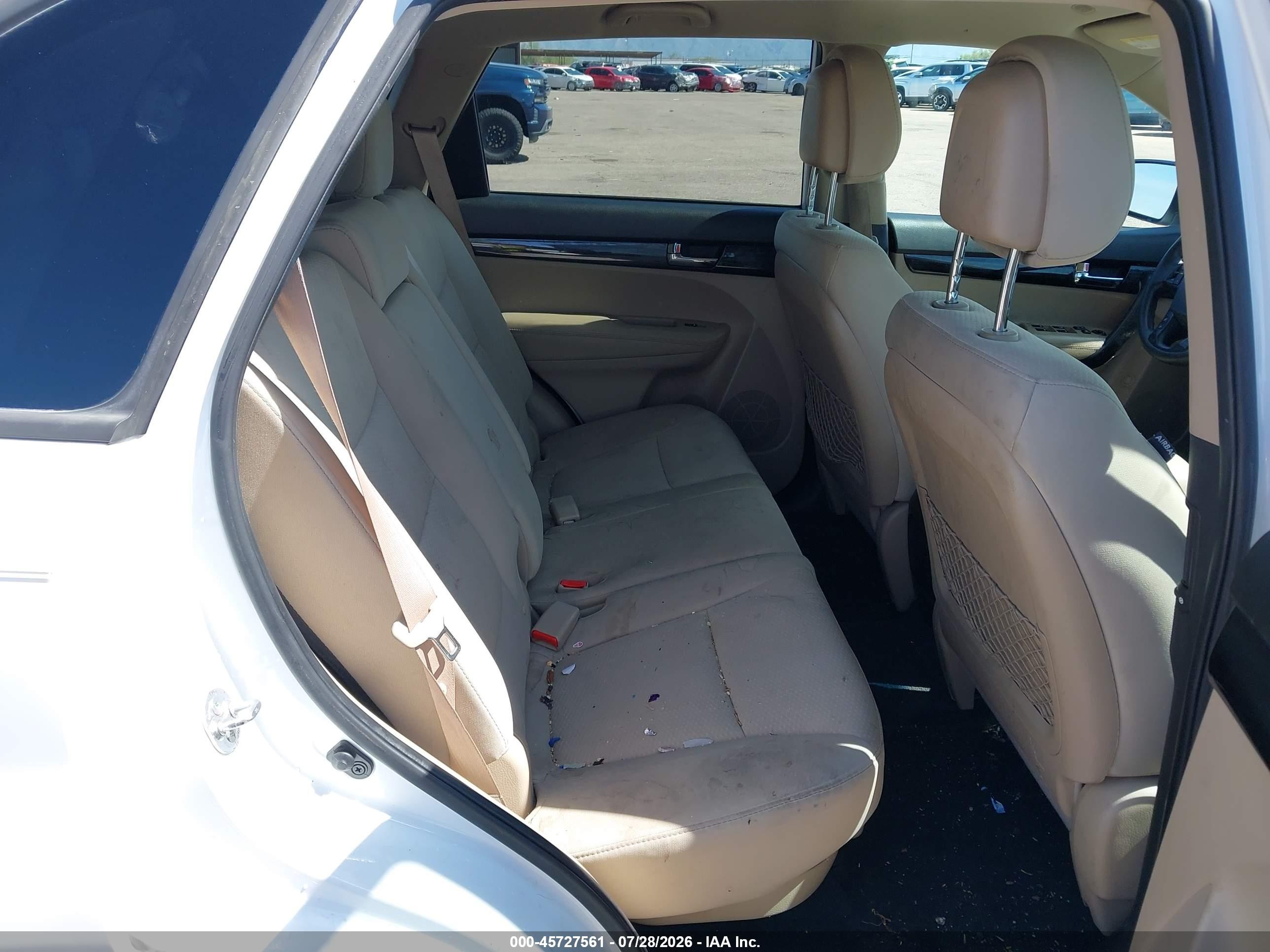 2013 Kia Sorento Lx White vin: 5XYKTDA6XDG423307