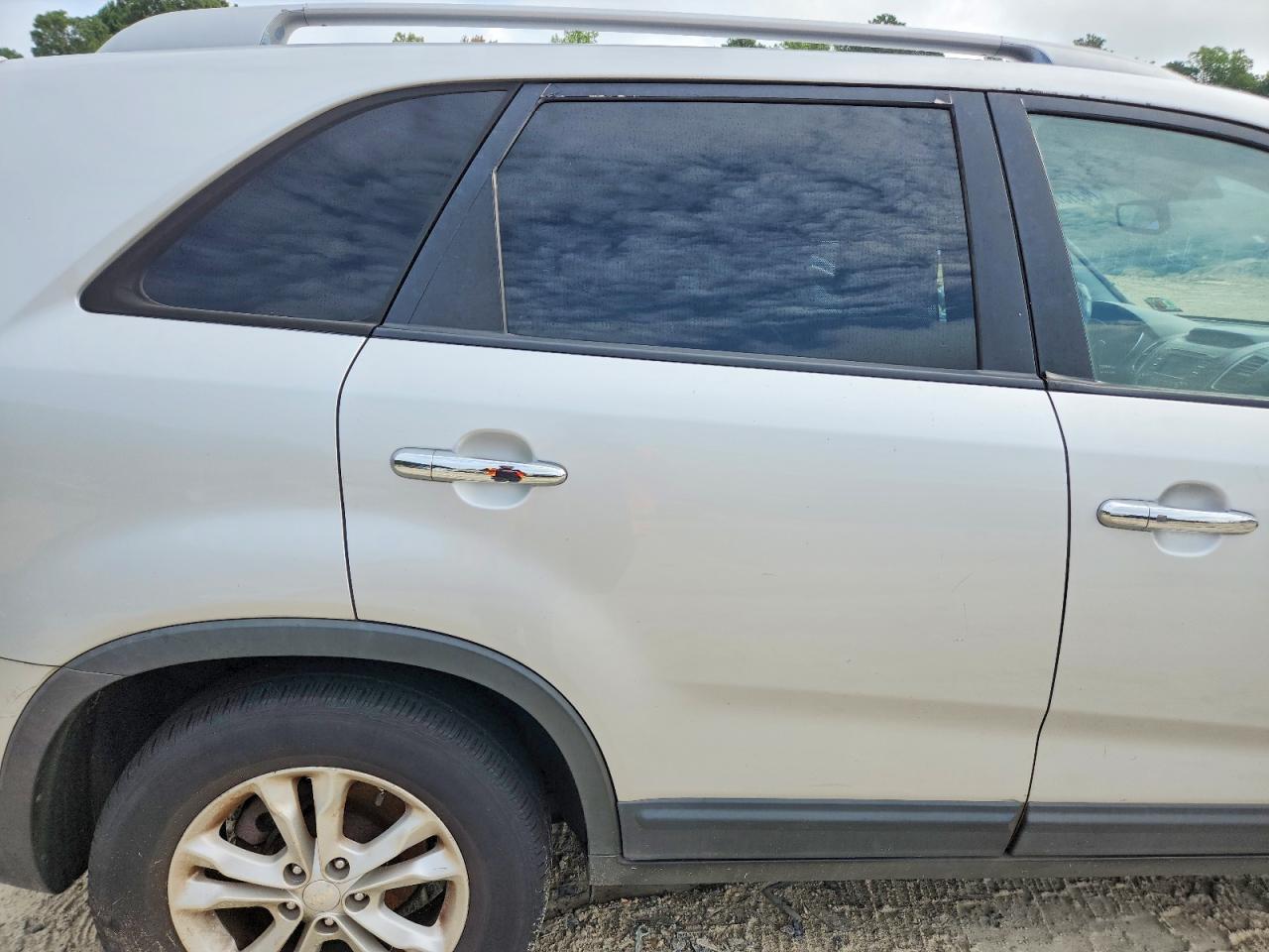 2014 Kia Sorento Lx Silver vin: 5XYKTDA6XEG500890