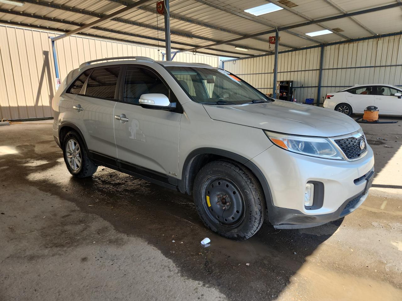 2014 Kia Sorento Lx Silver vin: 5XYKTDA71EG475001 Damage: Front Bumper Molding, Dent(S) W/No Paint Dmg, Replacement Required