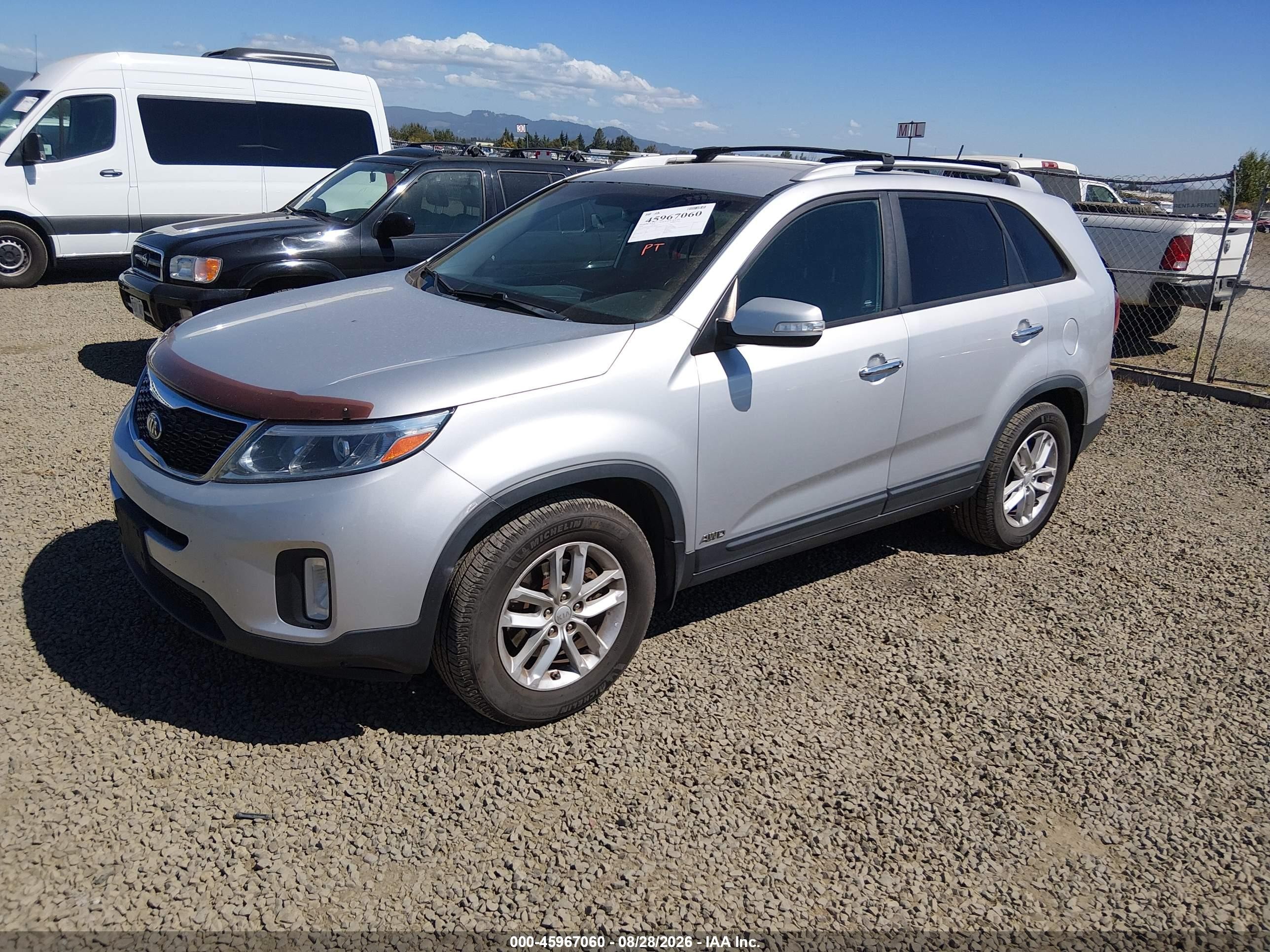 2014 Kia Sorento Lx V6 Silver vin: 5XYKTDA71EG539912