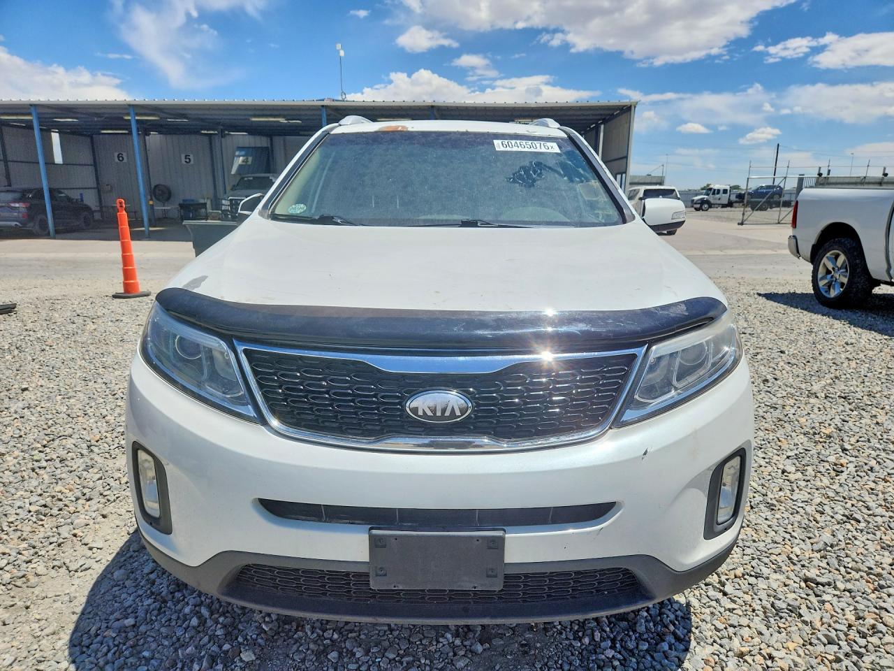 2014 Kia Sorento Lx White vin: 5XYKTDA72EG482457