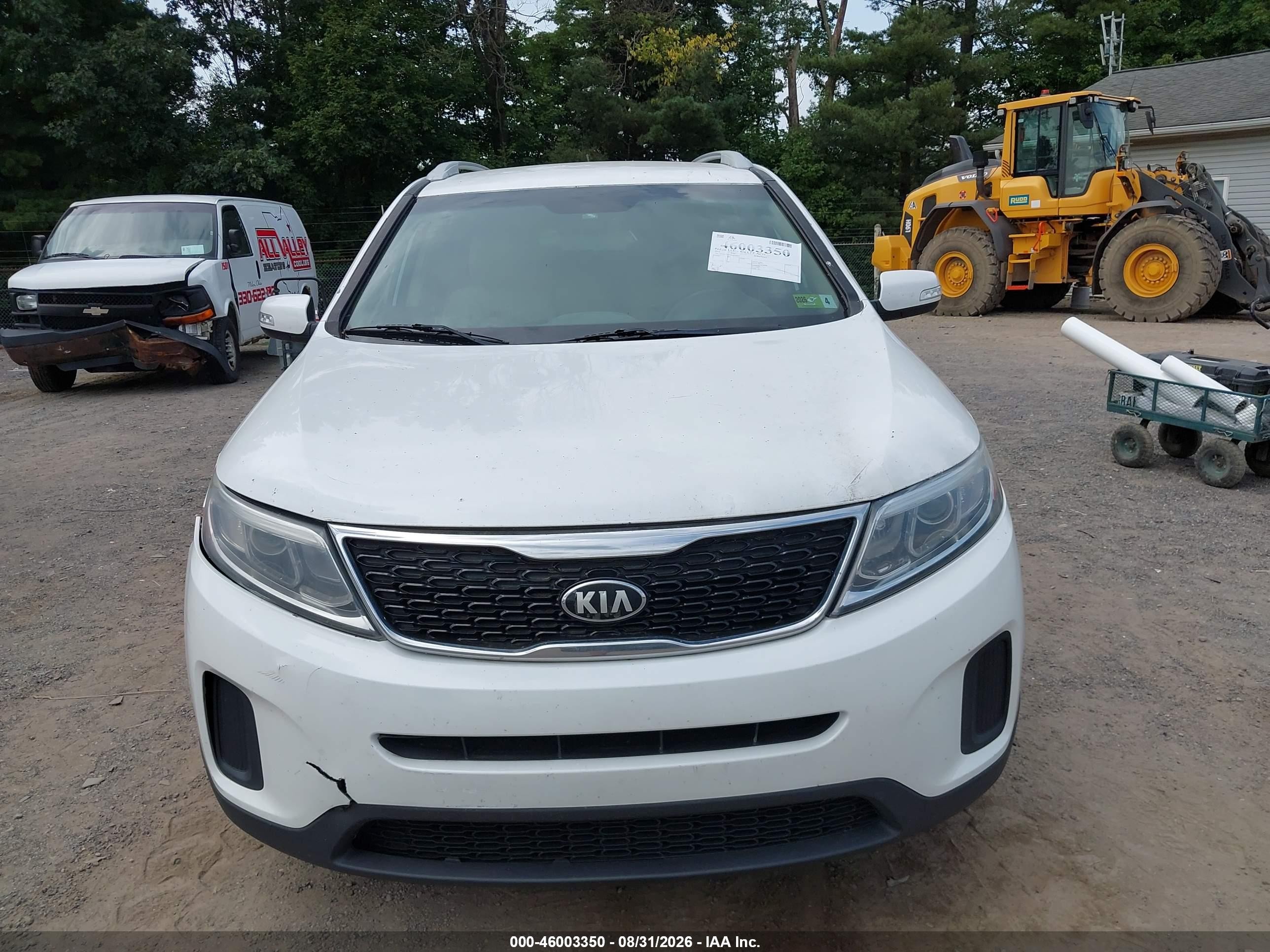 2015 Kia Sorento Lx V6 White vin: 5XYKTDA72FG564075