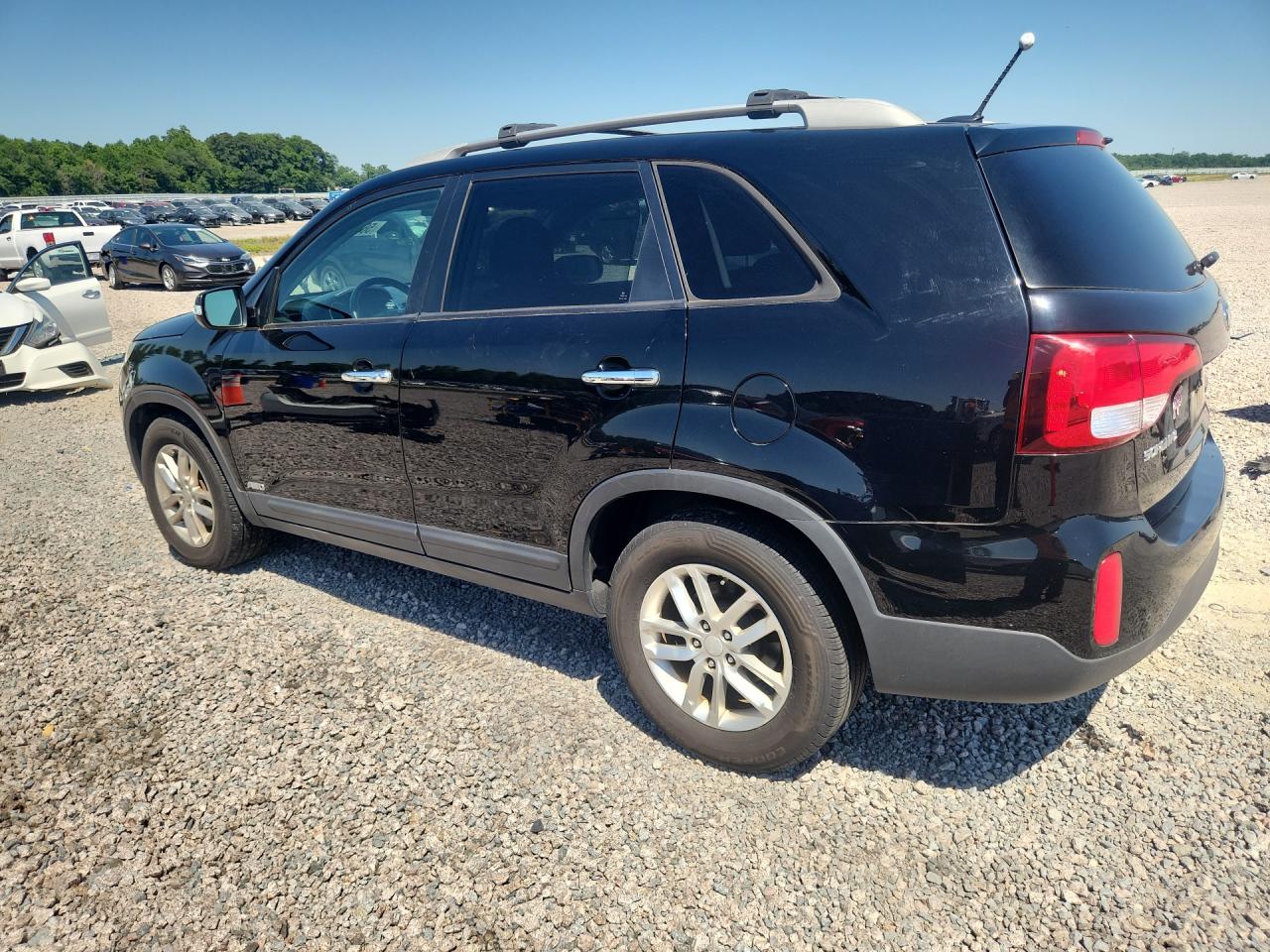 2015 Kia Sorento Lx Черный vin: 5XYKTDA73FG601098