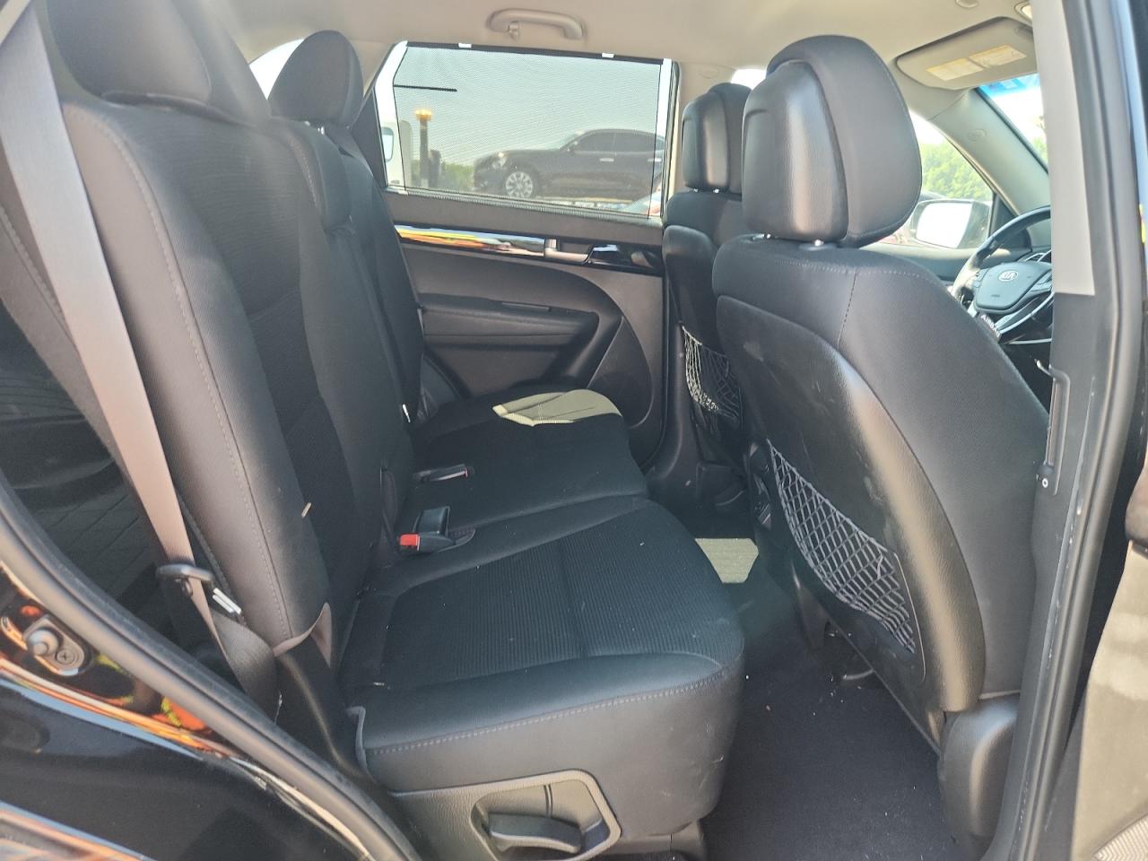 2015 Kia Sorento Lx Черный vin: 5XYKTDA73FG601098