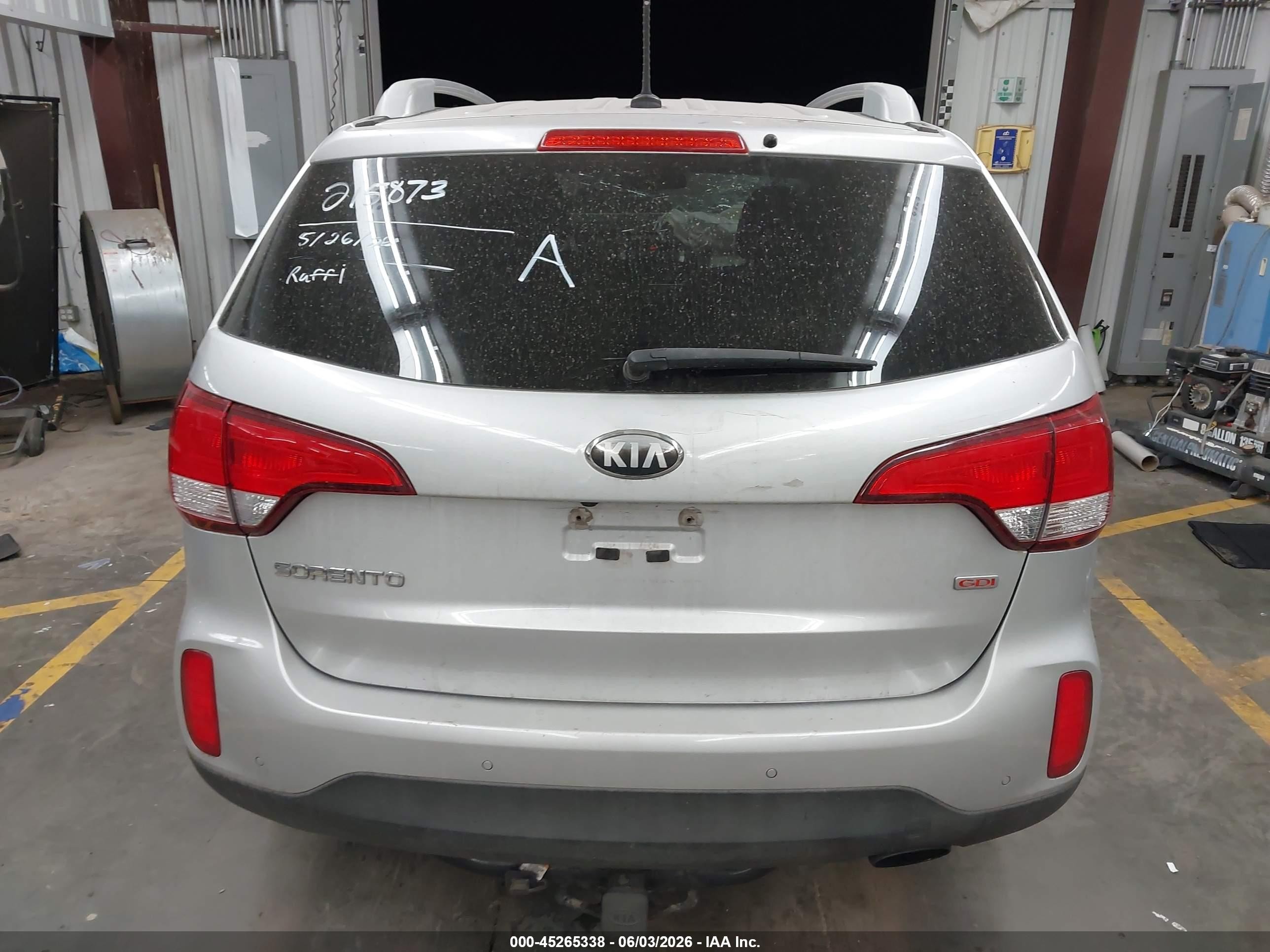 2014 Kia Sorento Lx V6 Gray vin: 5XYKTDA75EG454314