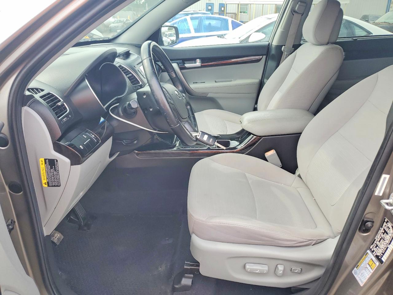 2015 Kia Sorento Lx Silver vin: 5XYKTDA75FG599080