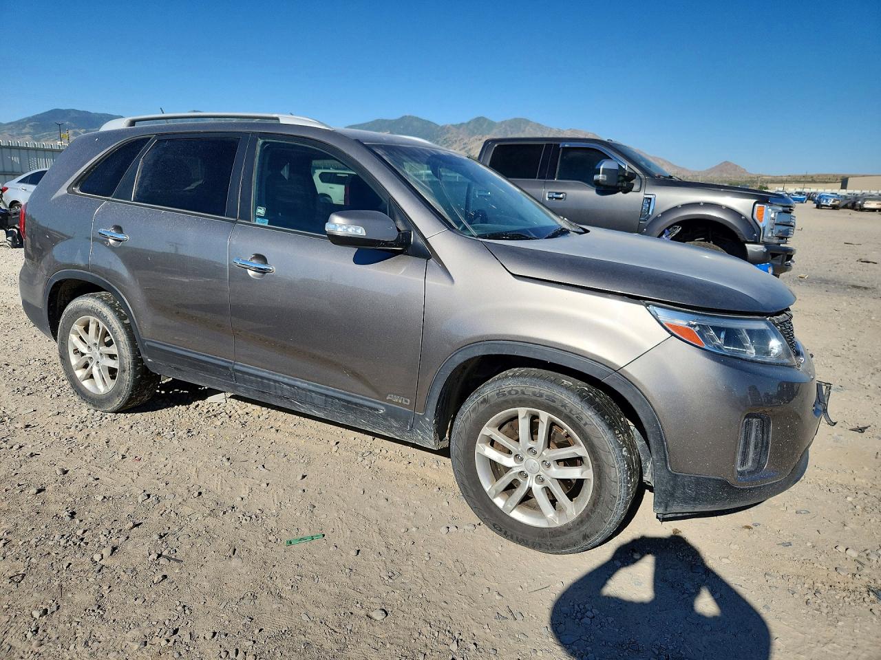 2014 Kia Sorento Lx Желто-коричневый vin: 5XYKTDA76EG468626