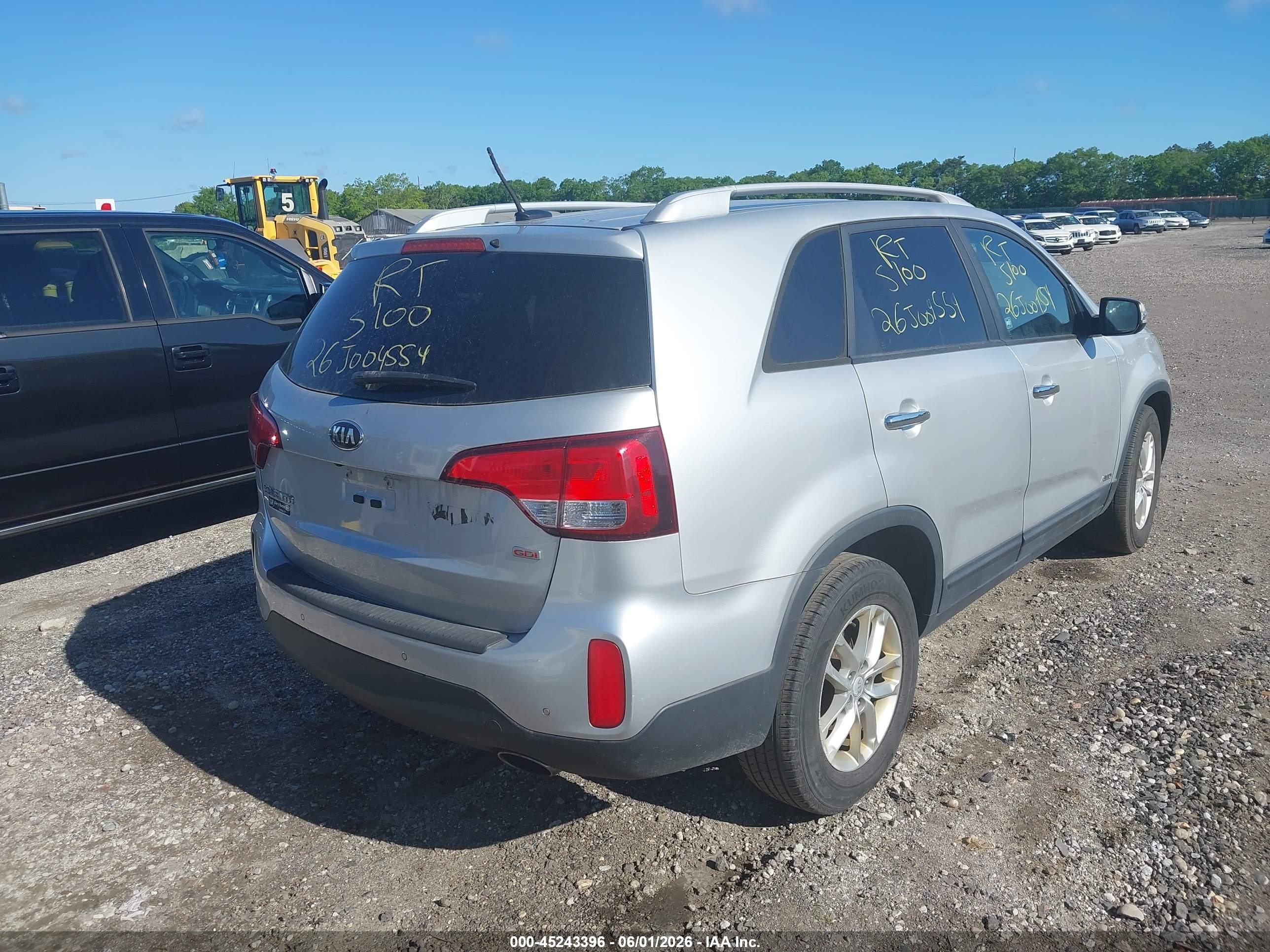 2014 Kia Sorento Lx V6 Серебряный vin: 5XYKTDA76EG535242