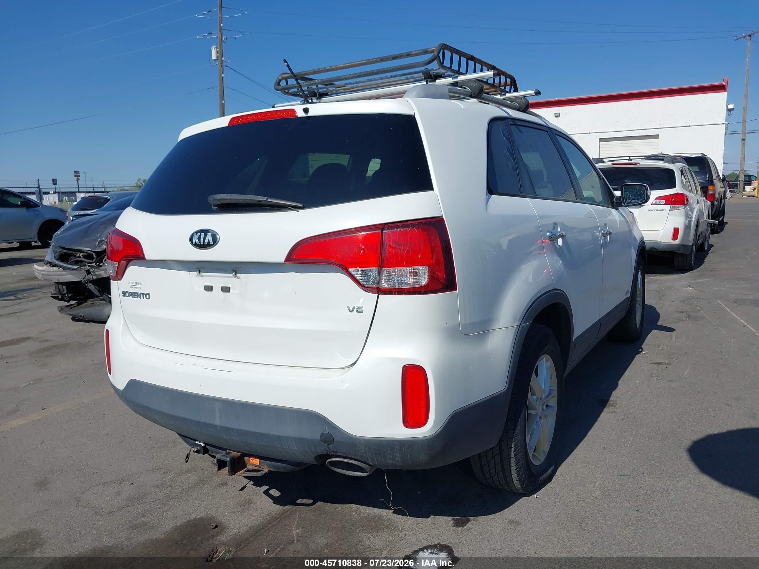 2015 Kia Sorento Lx V6 Белый vin: 5XYKTDA76FG607056