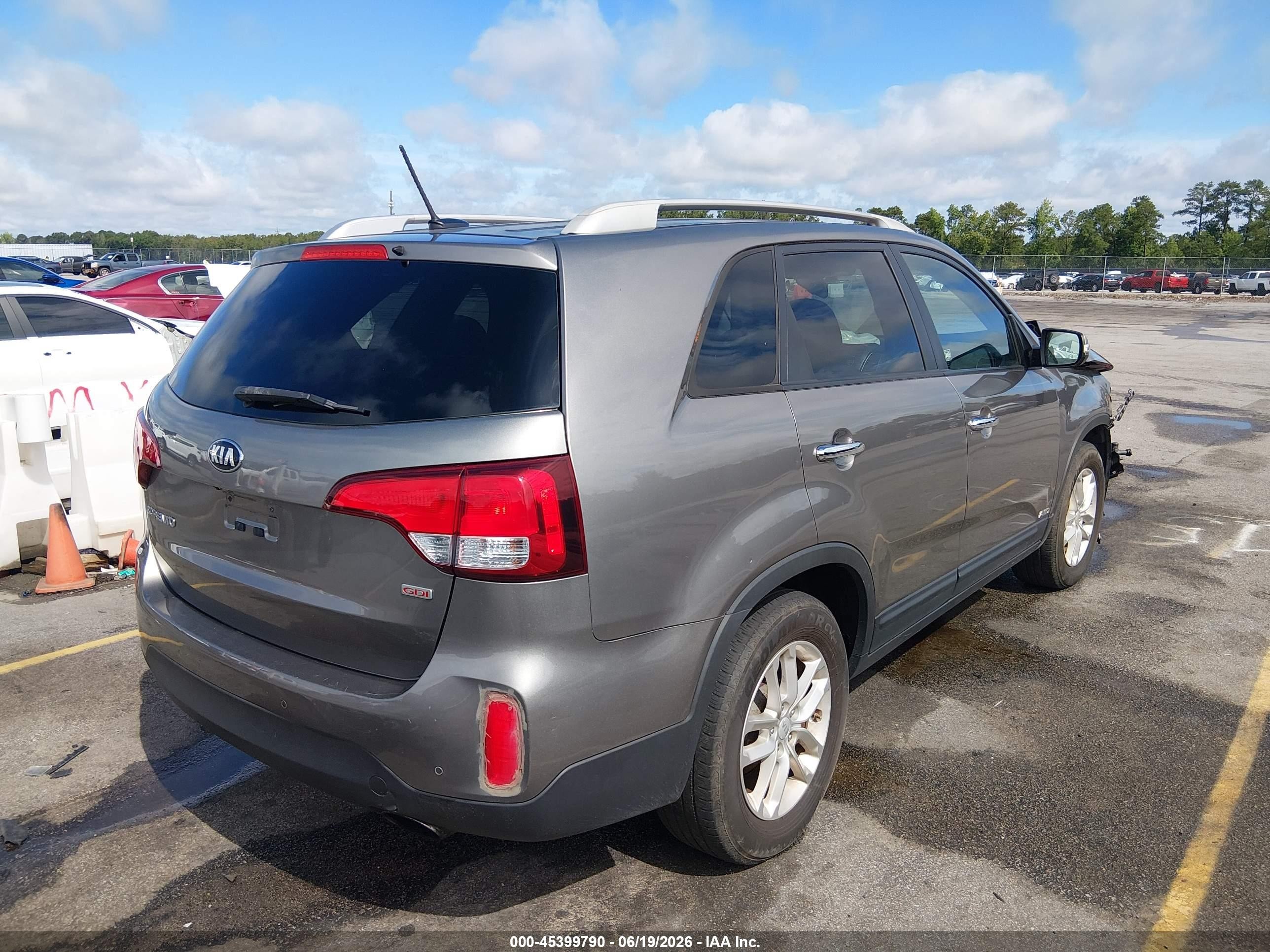 2015 Kia Sorento Lx V6 Gray vin: 5XYKTDA77FG590915
