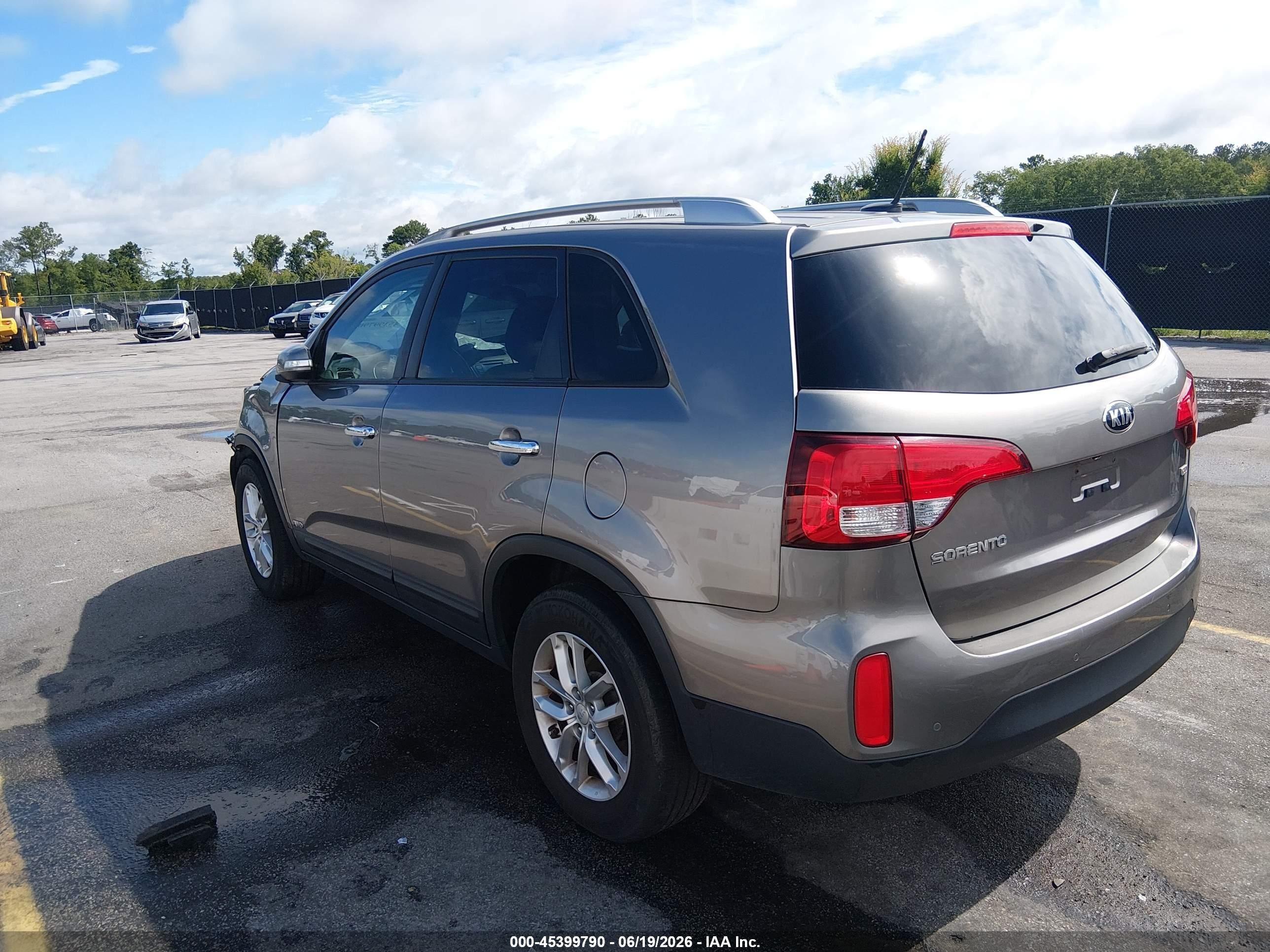 2015 Kia Sorento Lx V6 Gray vin: 5XYKTDA77FG590915