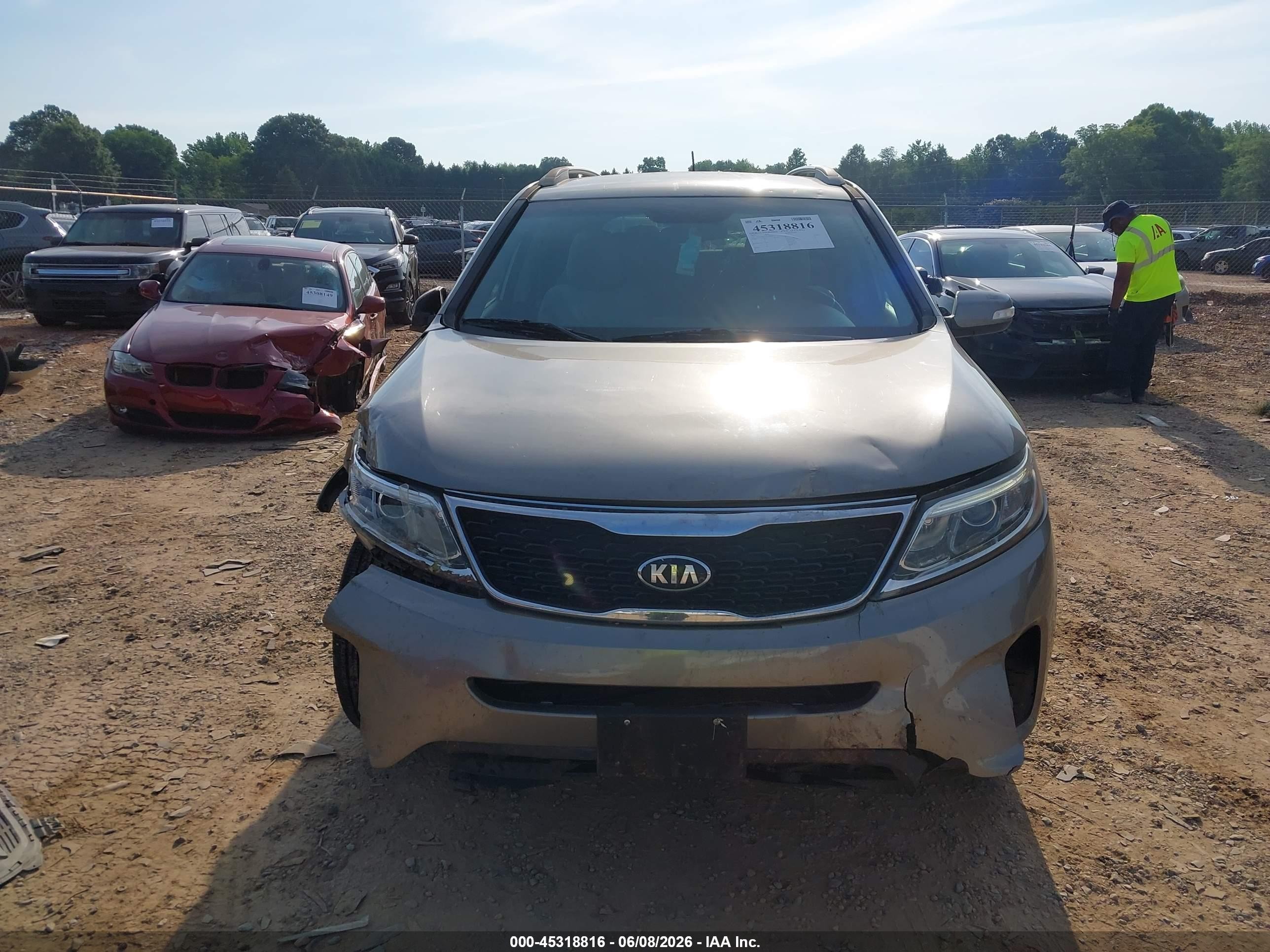2015 Kia Sorento Lx V6 Gray vin: 5XYKTDA77FG608006