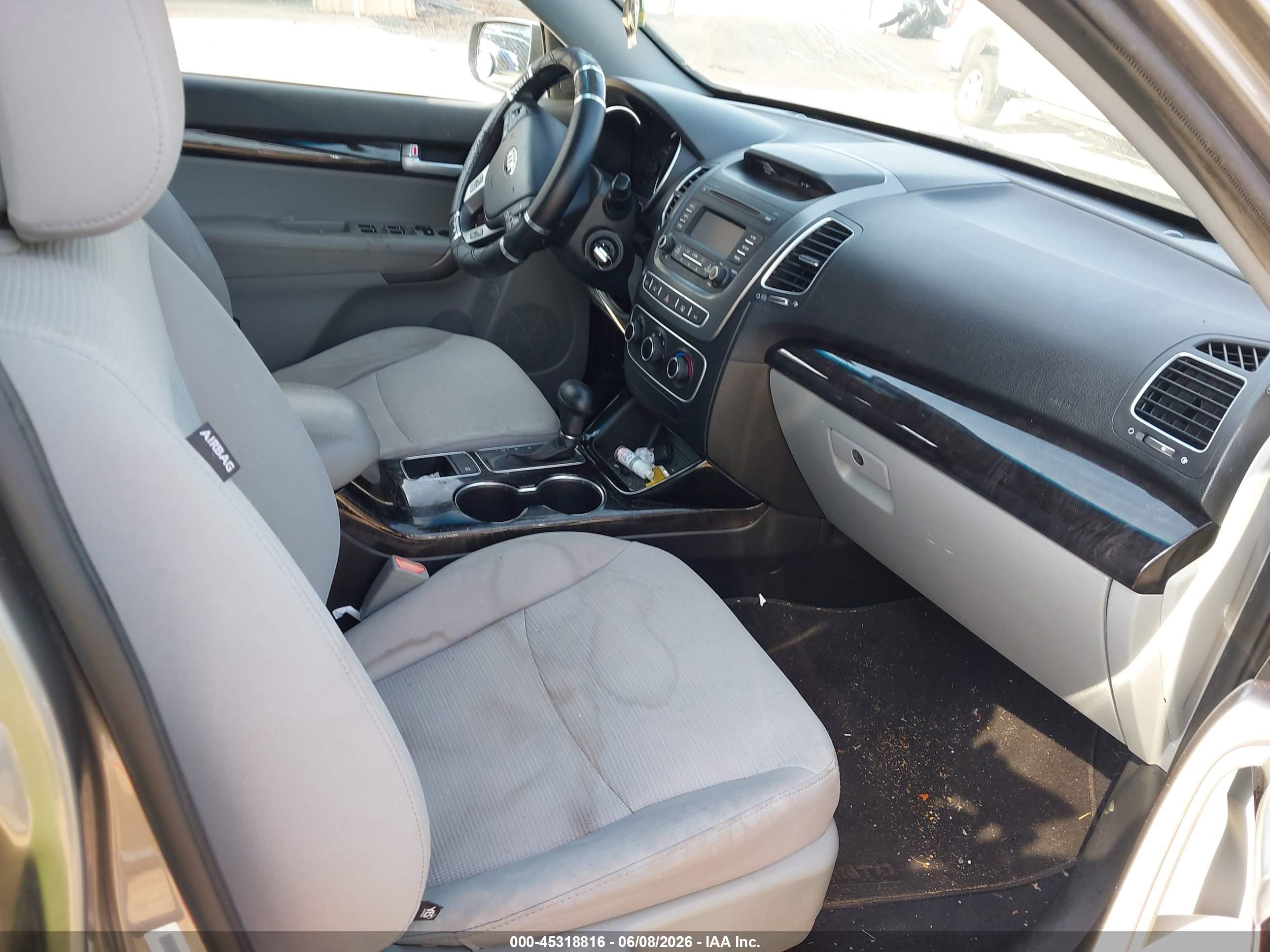 2015 Kia Sorento Lx V6 Gray vin: 5XYKTDA77FG608006