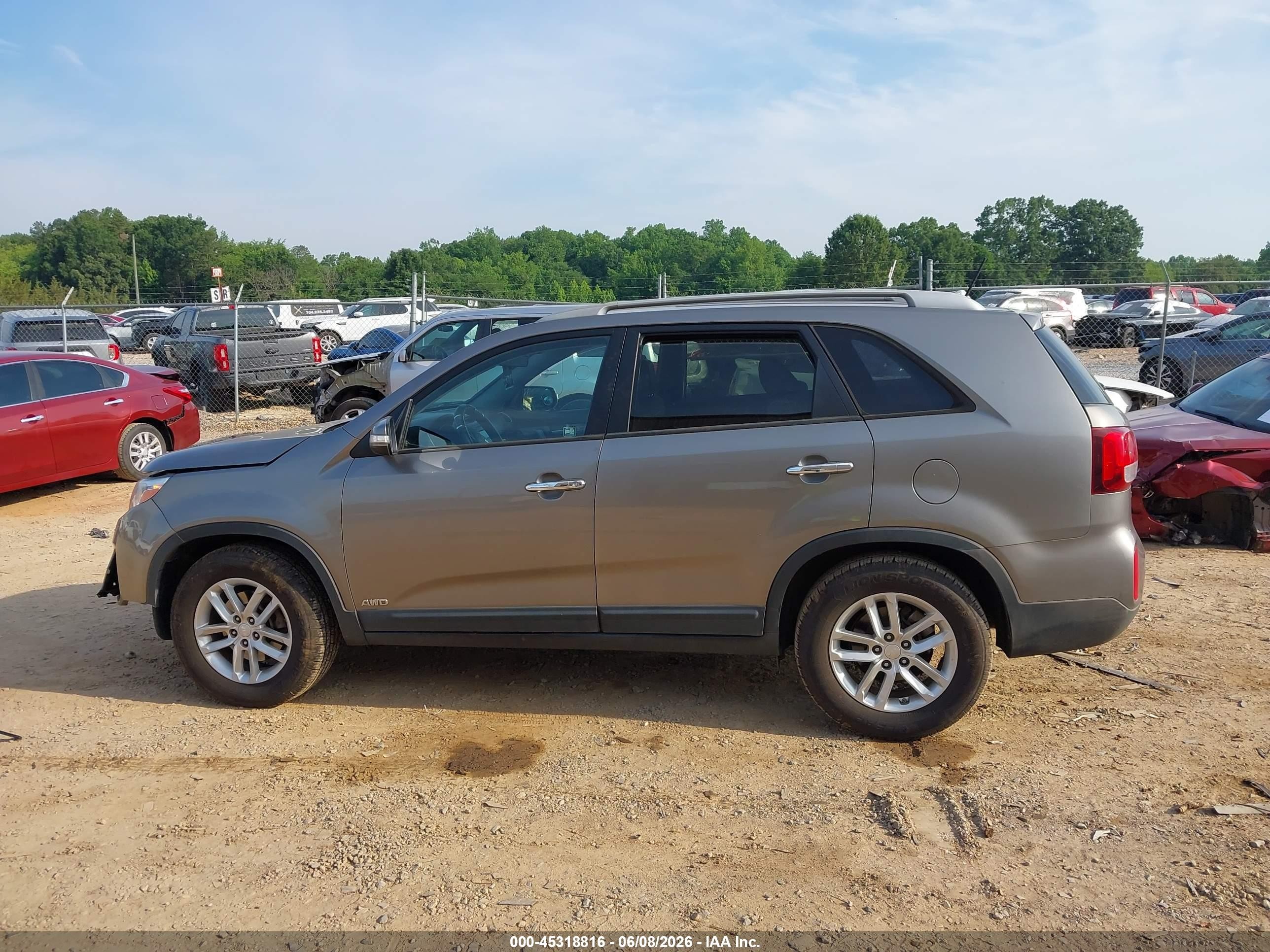 2015 Kia Sorento Lx V6 Gray vin: 5XYKTDA77FG608006