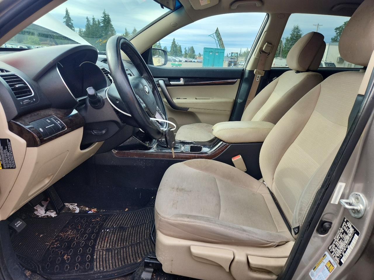 2015 Kia Sorento Lx Серебряный vin: 5XYKTDA77FG653771