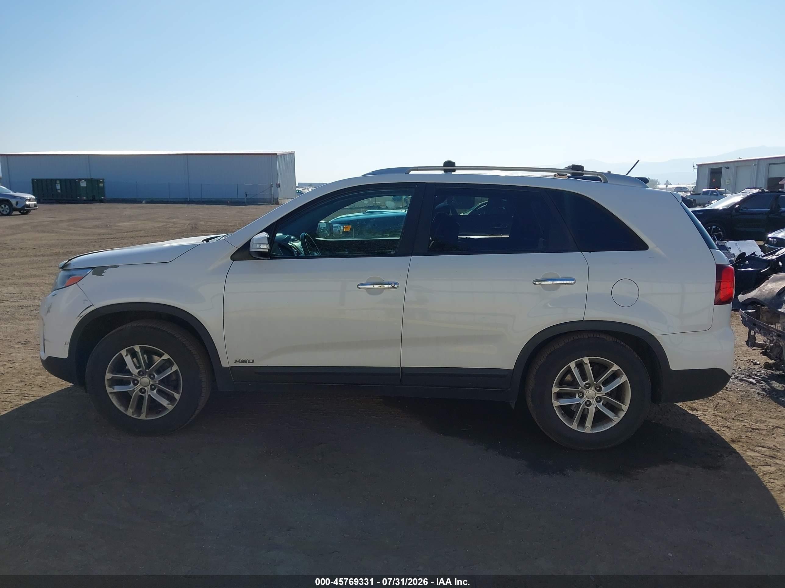 2014 Kia Sorento Lx V6 White vin: 5XYKTDA79EG524185