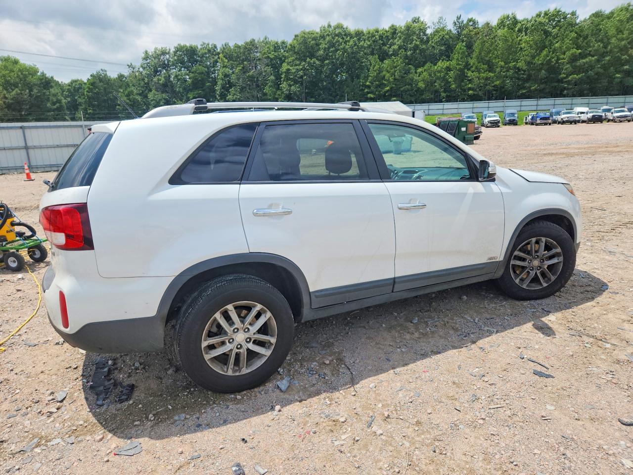 2014 Kia Sorento Lx White vin: 5XYKTDA79EG540483