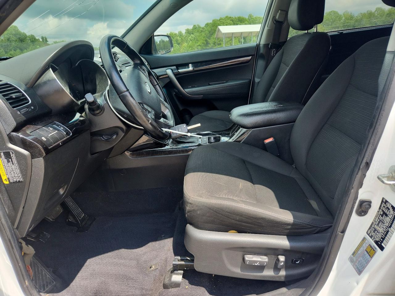 2014 Kia Sorento Lx White vin: 5XYKTDA79EG540483