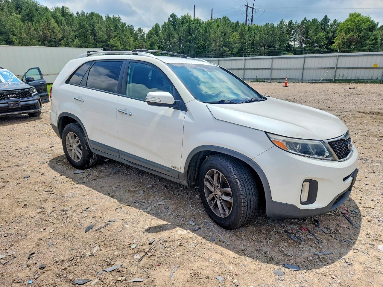 2014 Kia Sorento Lx White vin: 5XYKTDA79EG540483